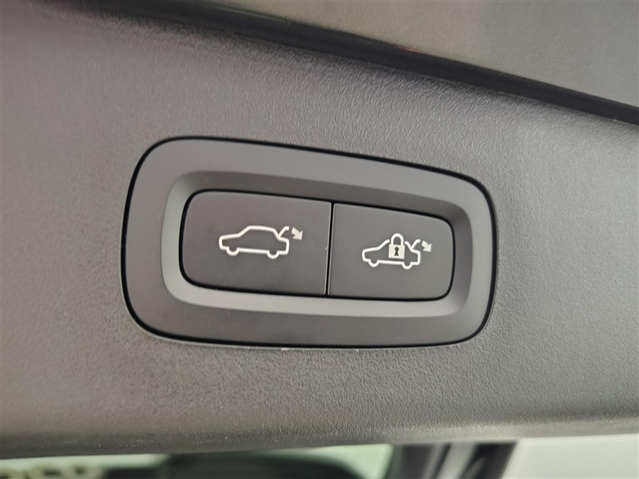 Lynk & Co 01 1.5 Turbo PHEV NAVI / FULL LED / TOIT PANO / CAMERA / JA 20" (2023) - Photo 20