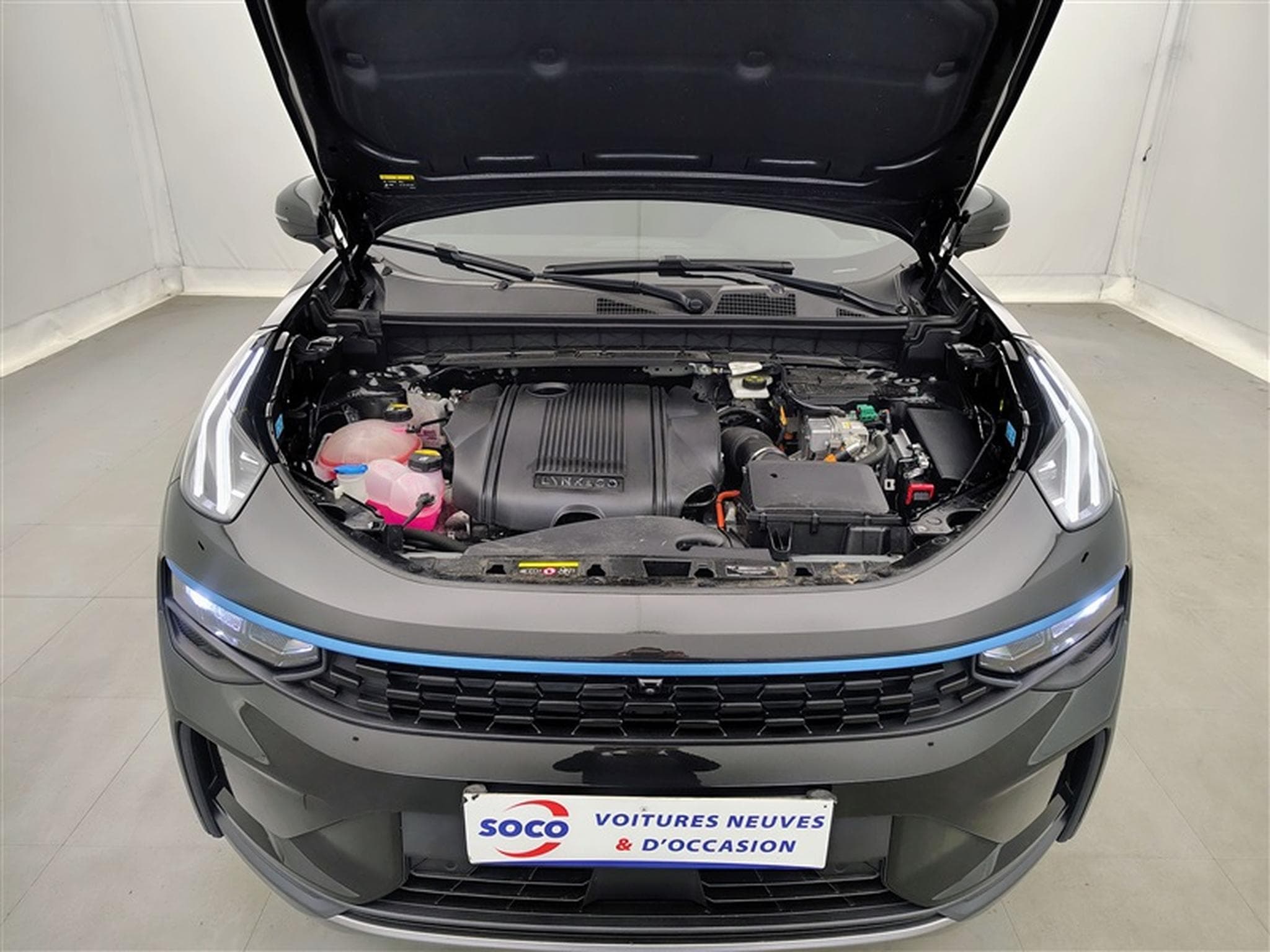 Lynk & Co 01 1.5 Turbo PHEV NAVI / FULL LED / TOIT PANO / CAMERA / JA 20" (2023) - Photo 21