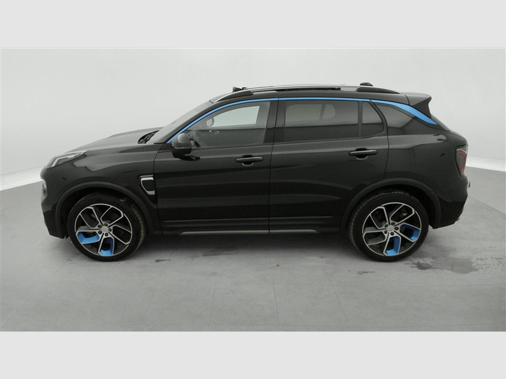 Lynk & Co 01 1.5 Turbo PHEV NAVI / FULL LED / TOIT PANO / CAMERA / JA 20" (2023) - Photo 3