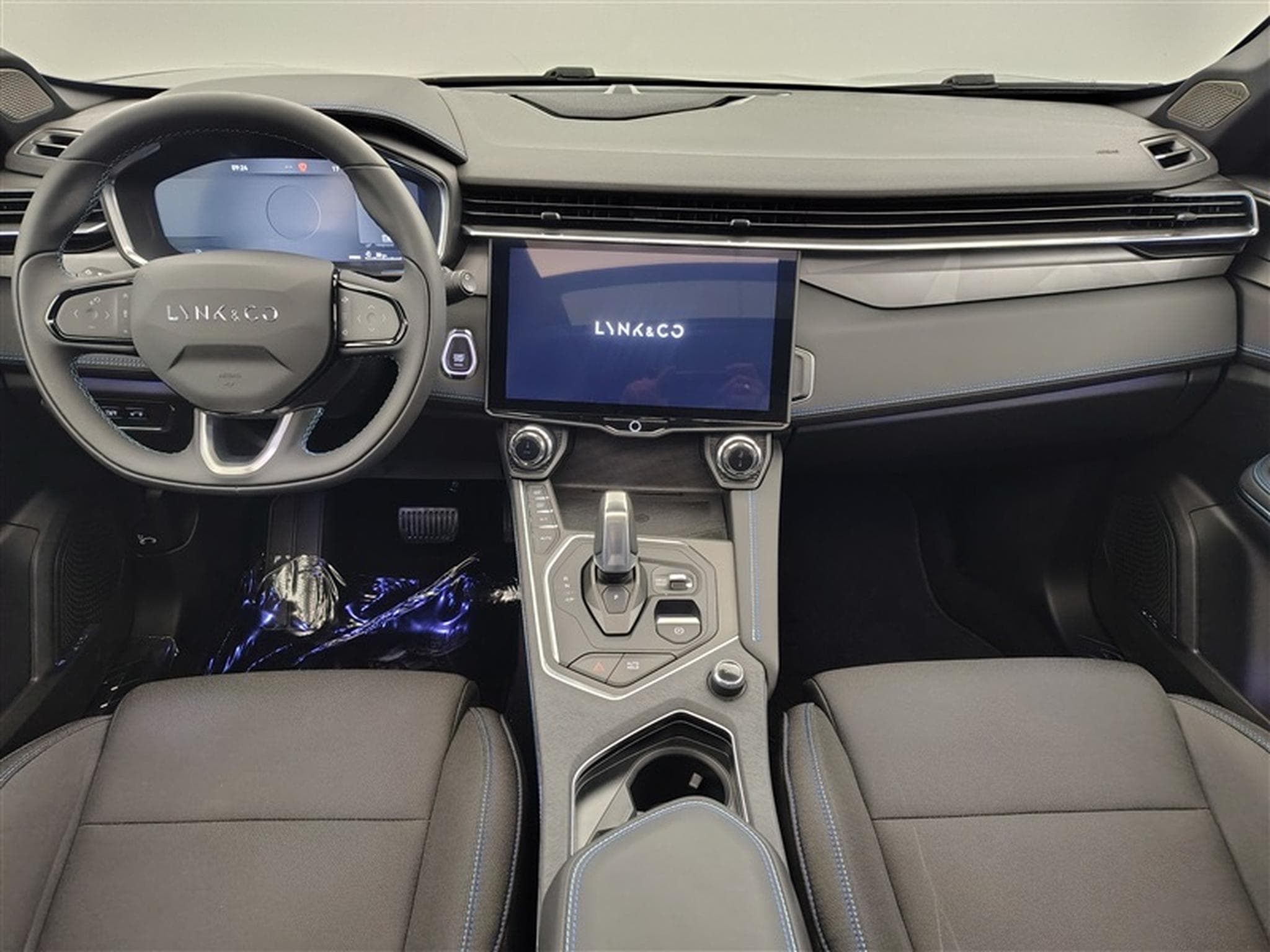 Lynk & Co 01 1.5 Turbo PHEV NAVI / FULL LED / TOIT PANO / CAMERA / JA 20" (2023) - Photo 8