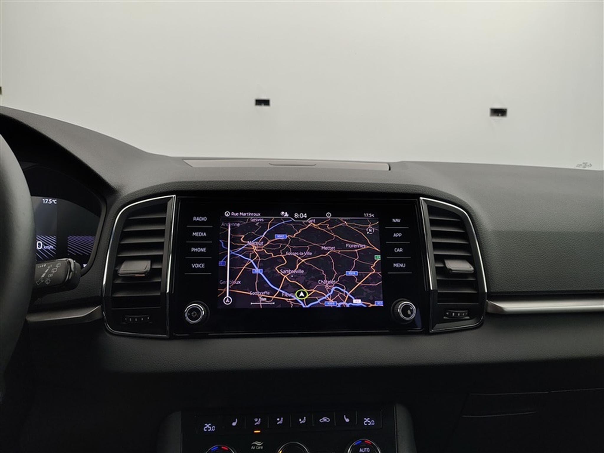 Skoda Karoq 1.0 TSI • Ambition - Pack Winter •  Navi / Full Led / Camera (2024) - Photo 11