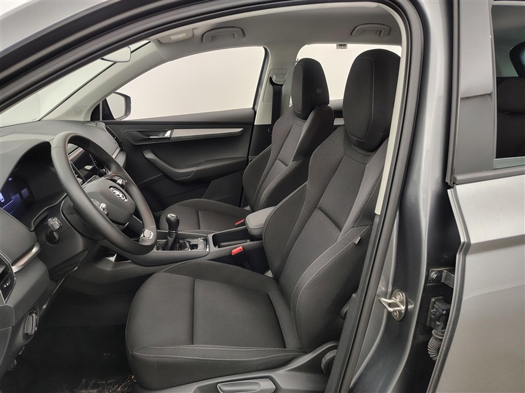 Skoda Karoq 1.0 TSI • Ambition - Pack Winter •  Navi / Full Led / Camera (2024) - Photo 7
