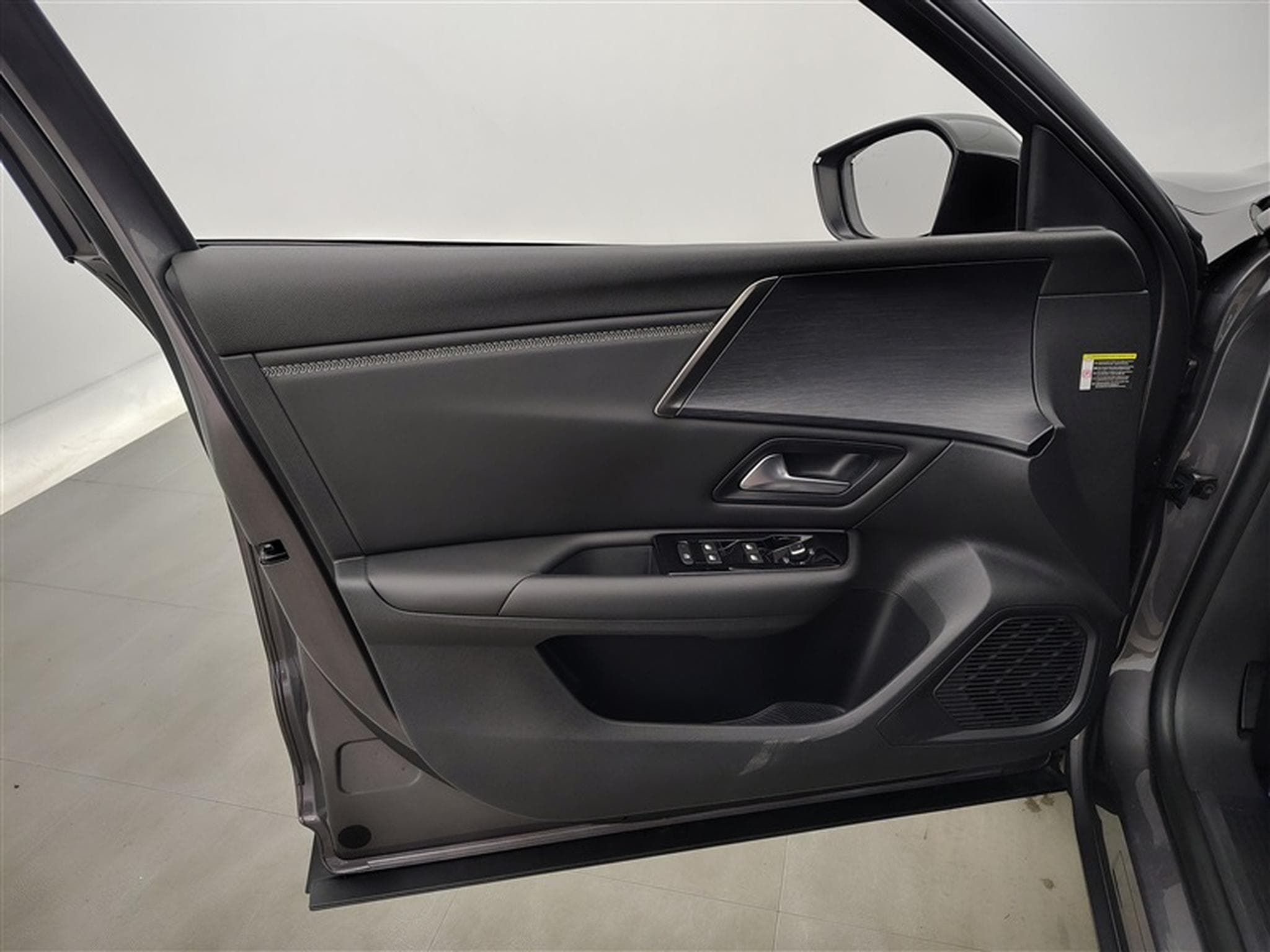 Citroen C5 X 1.2 PureTech 130cv EAT8 Plus NAVI / FULL LED / CUIR / CAMERA (2024) - Photo 16