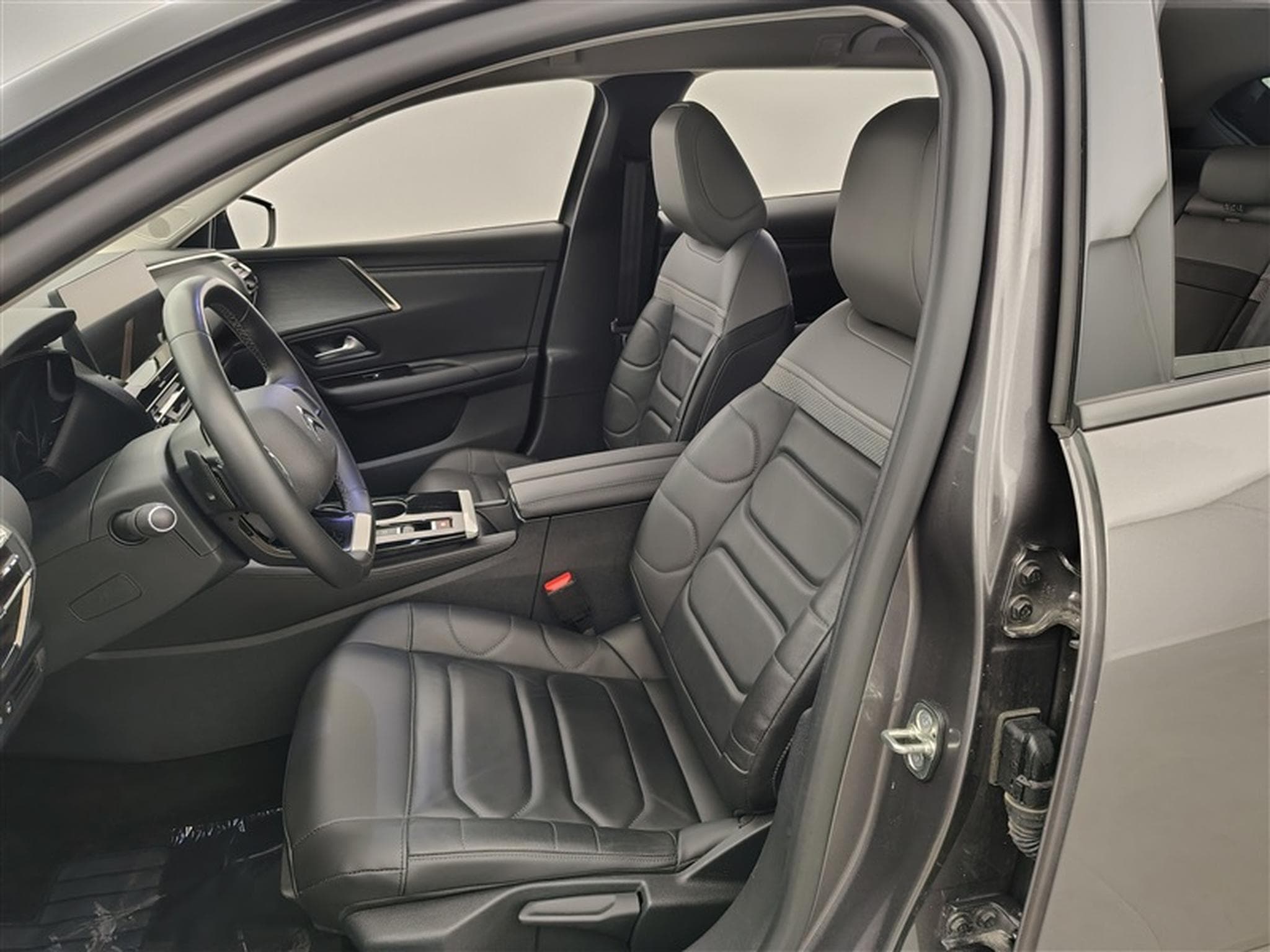 Citroen C5 X 1.2 PureTech 130cv EAT8 Plus NAVI / FULL LED / CUIR / CAMERA (2024) - Photo 7