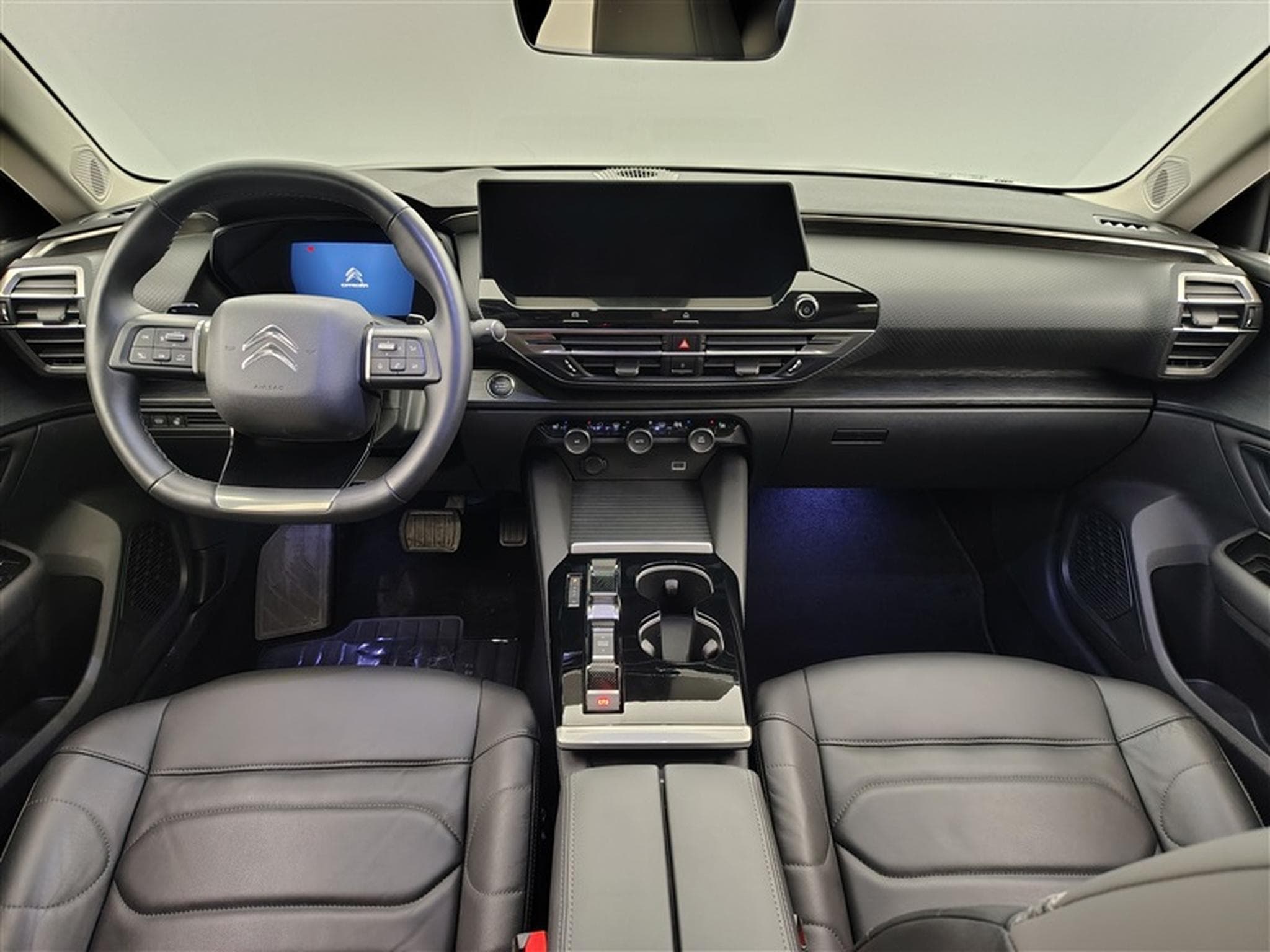 Citroen C5 X 1.2 PureTech 130cv EAT8 Plus NAVI / FULL LED / CUIR / CAMERA (2024) - Photo 8