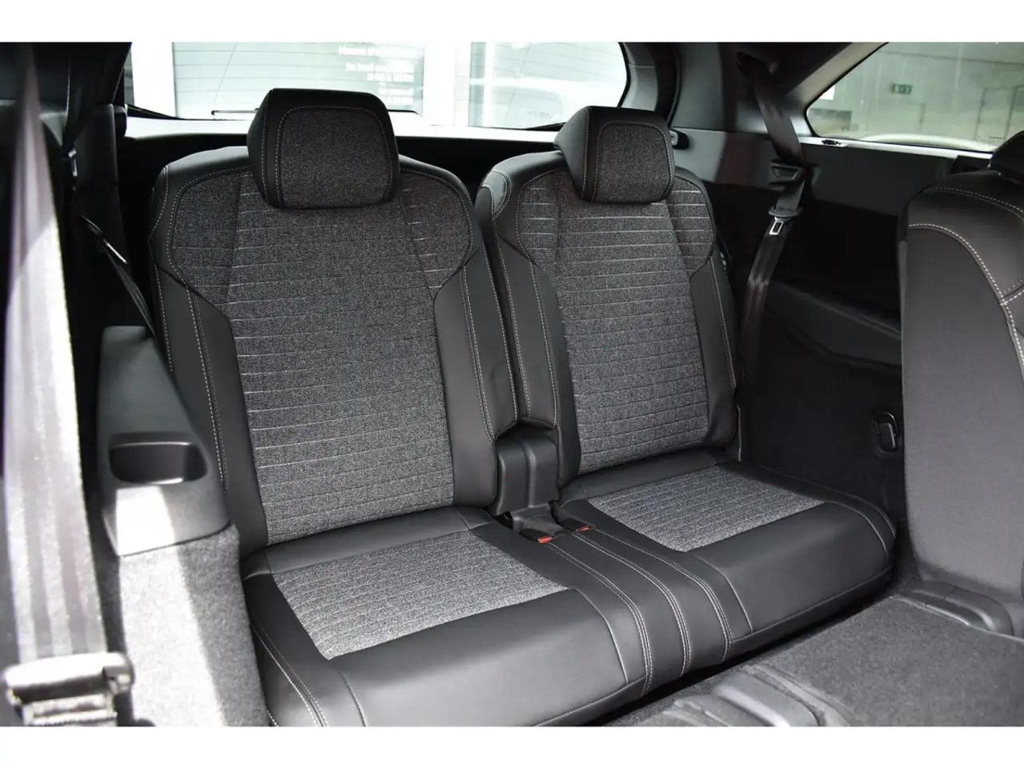 Peugeot 5008 (2026) - Photo 9