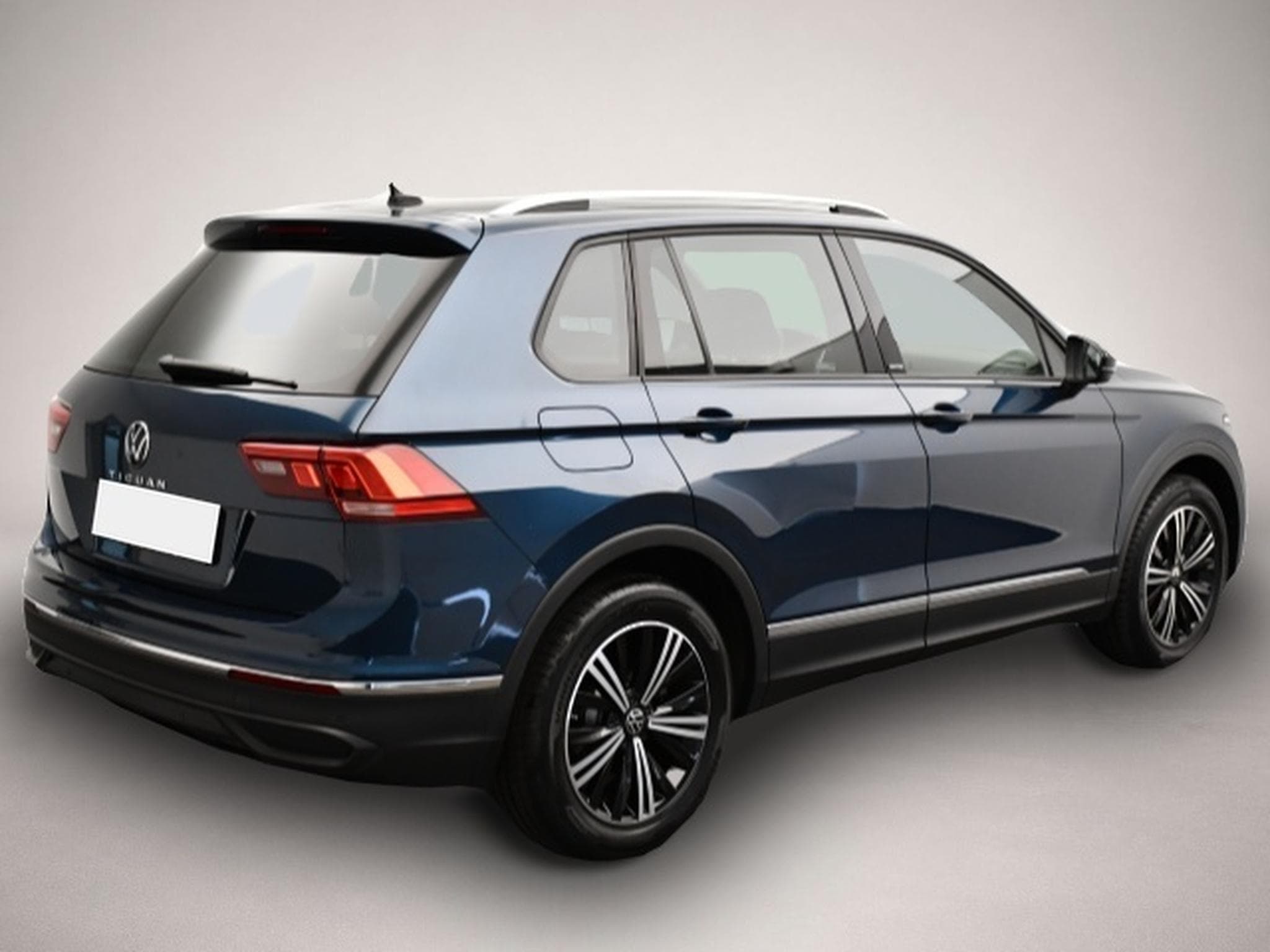 VW Tiguan (2021) - Photo 2