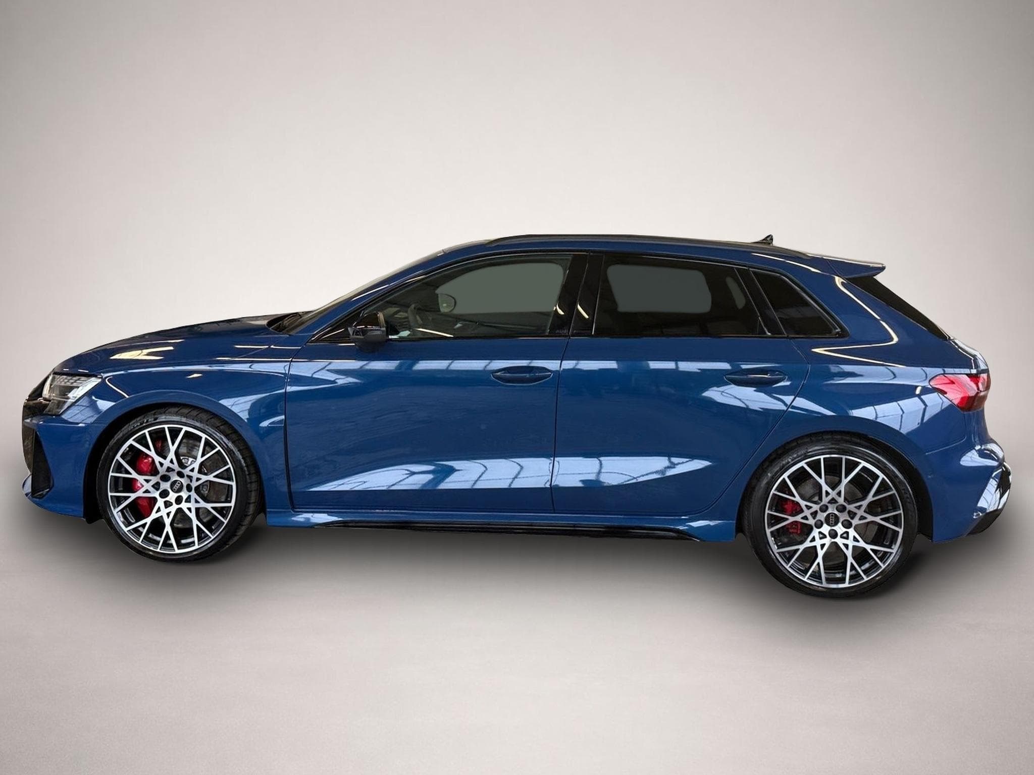 Audi RS3 (2025) - Photo 2