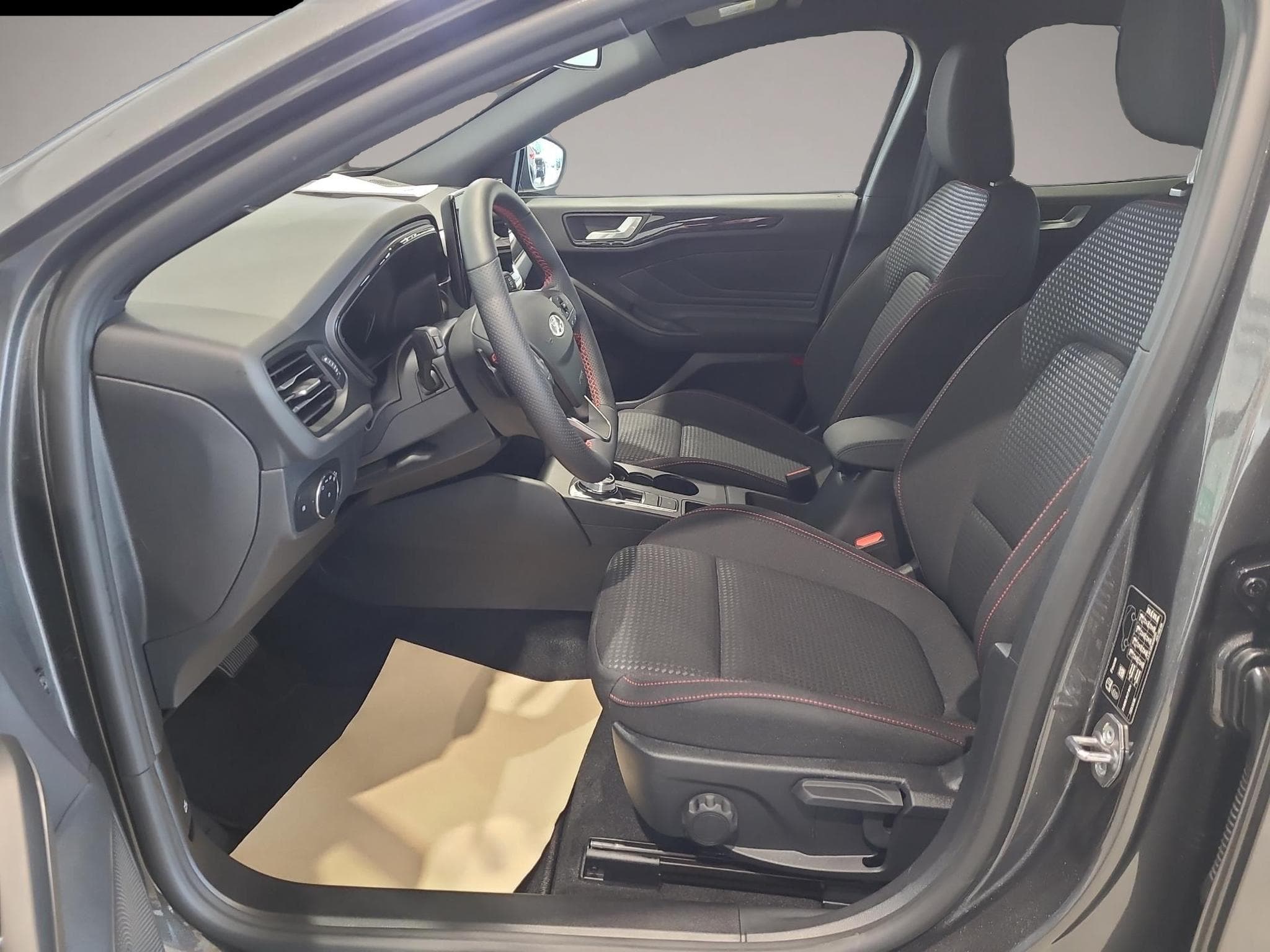 Ford Focus (2026) - Photo 5