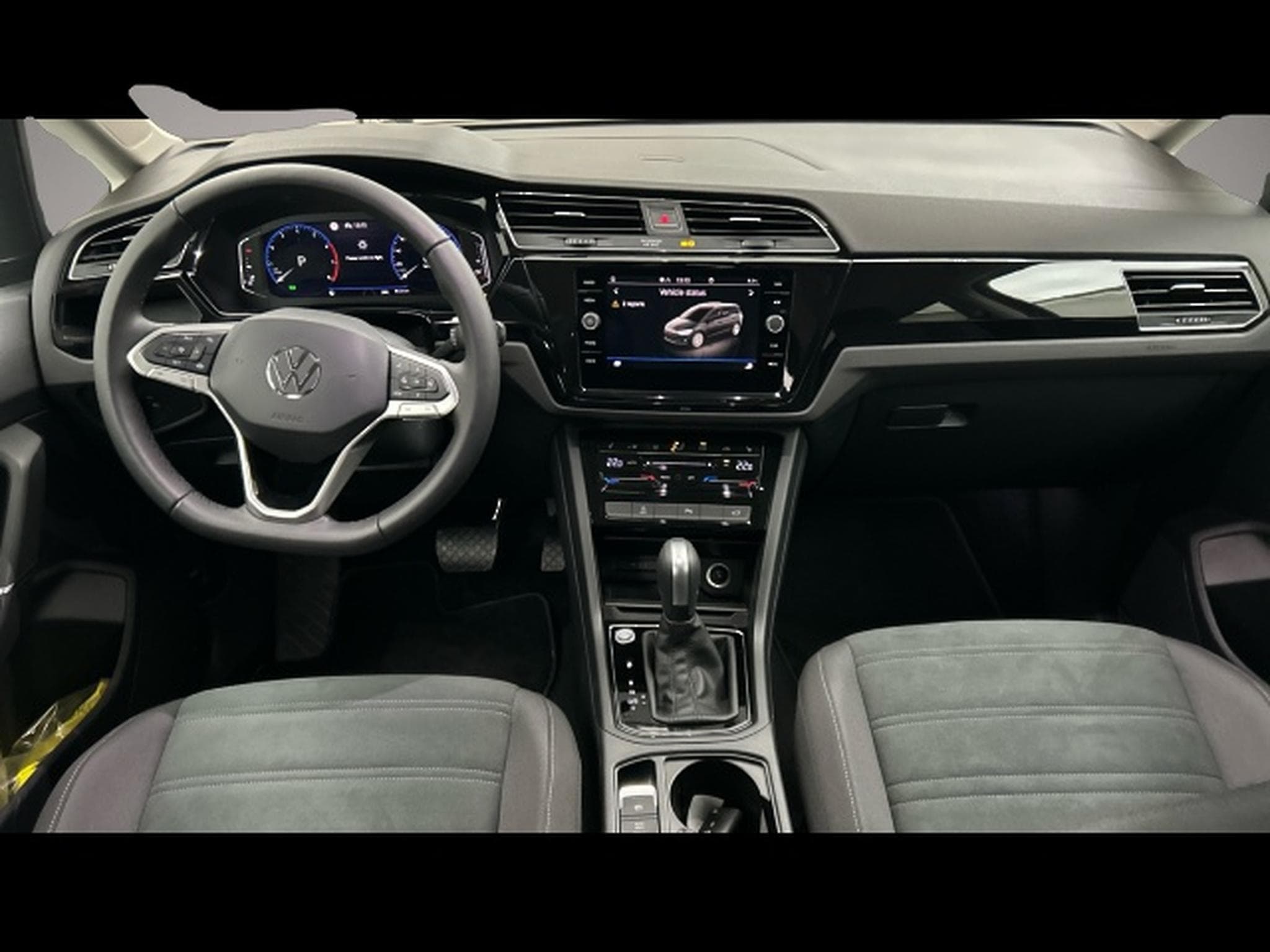 VW Touran (2025) - Photo 5