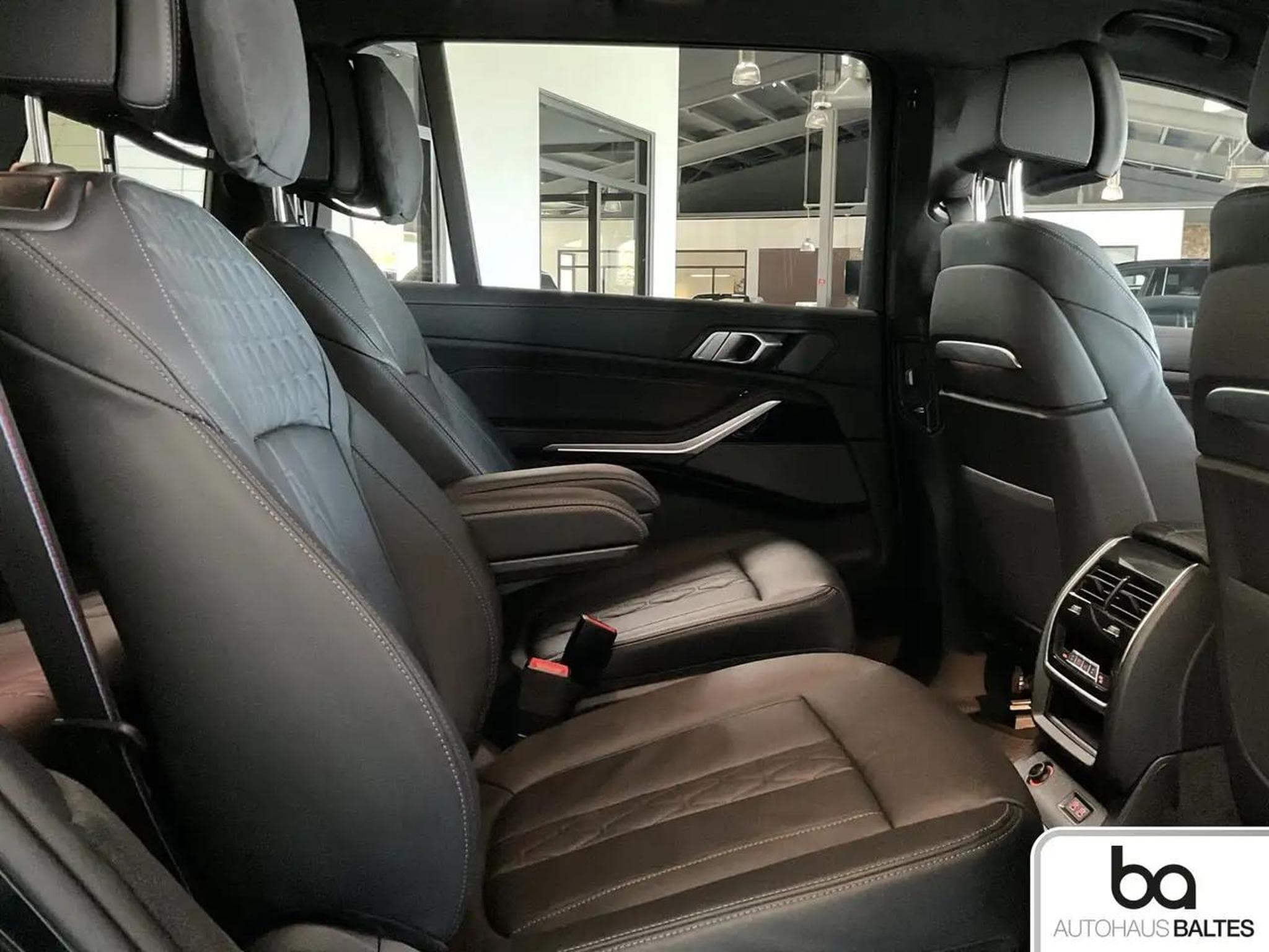 BMW X7 (2025) - Photo 8