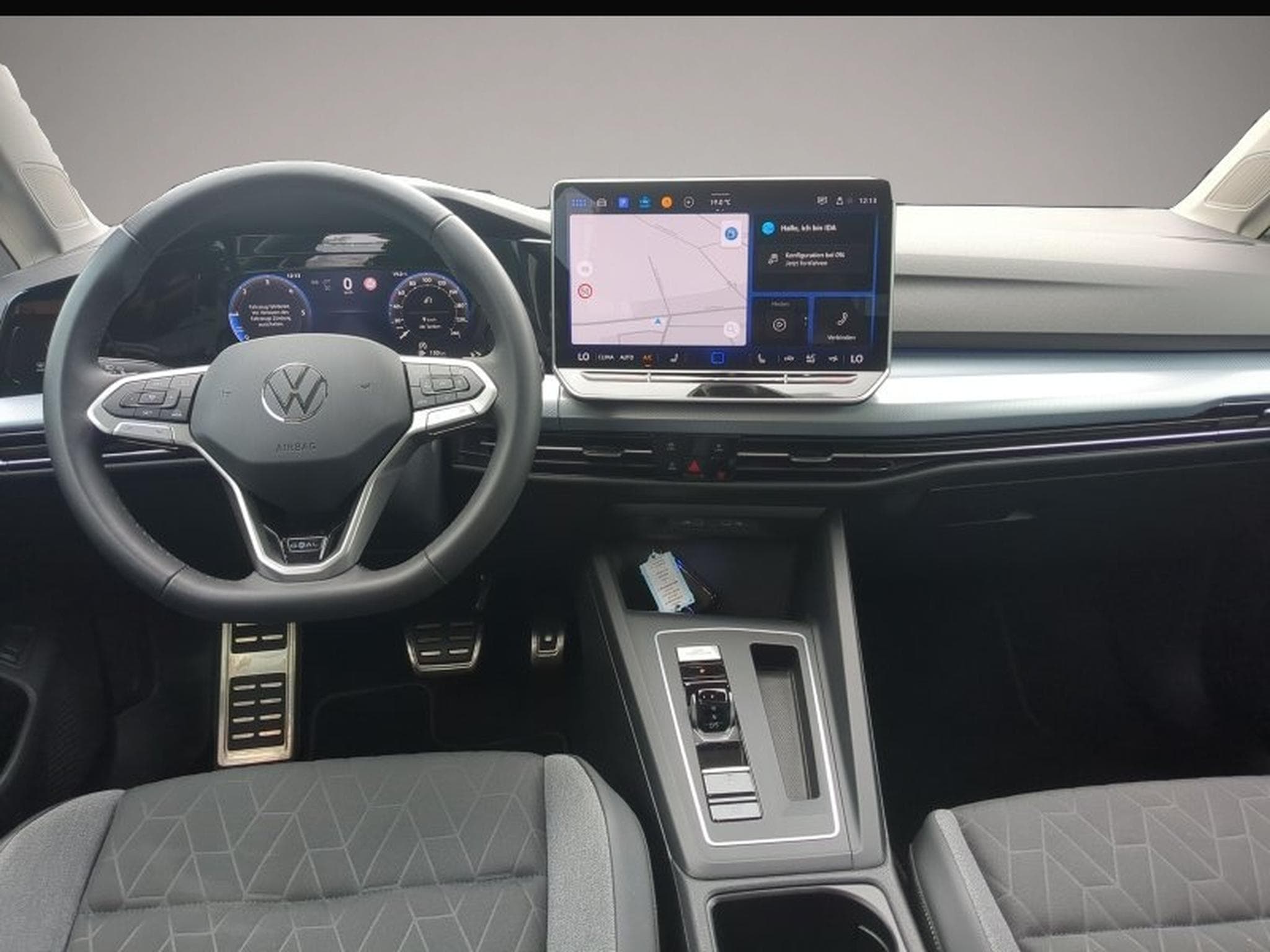 VW Golf (2025) - Photo 5