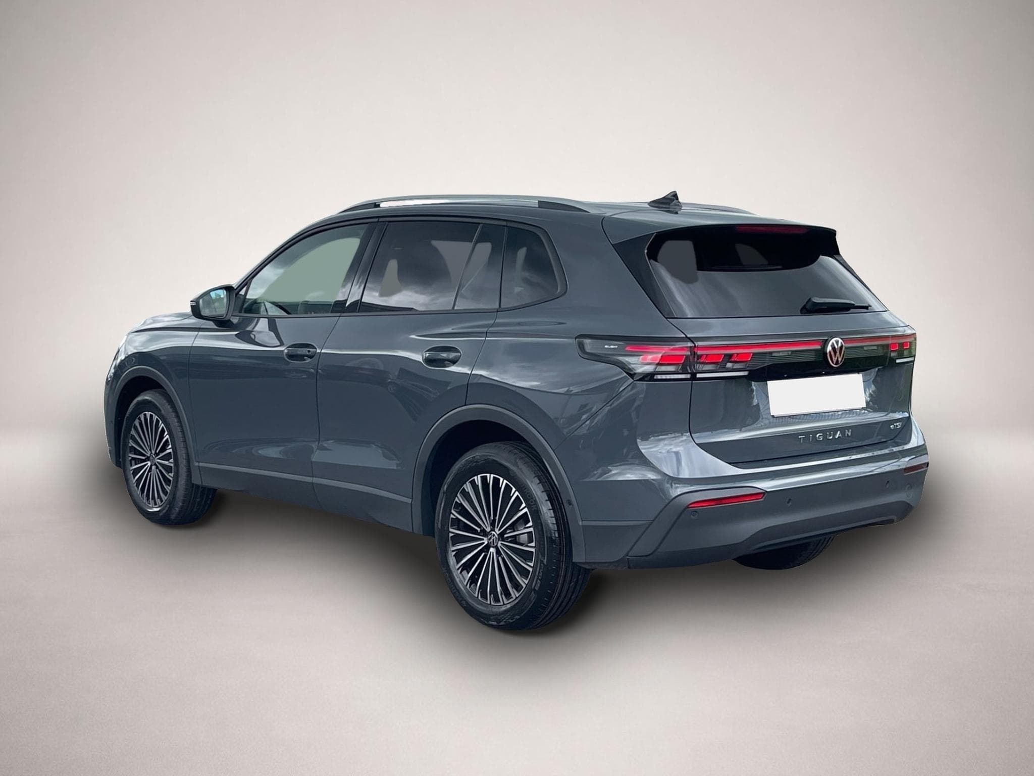 VW Tiguan (2025) - Photo 4