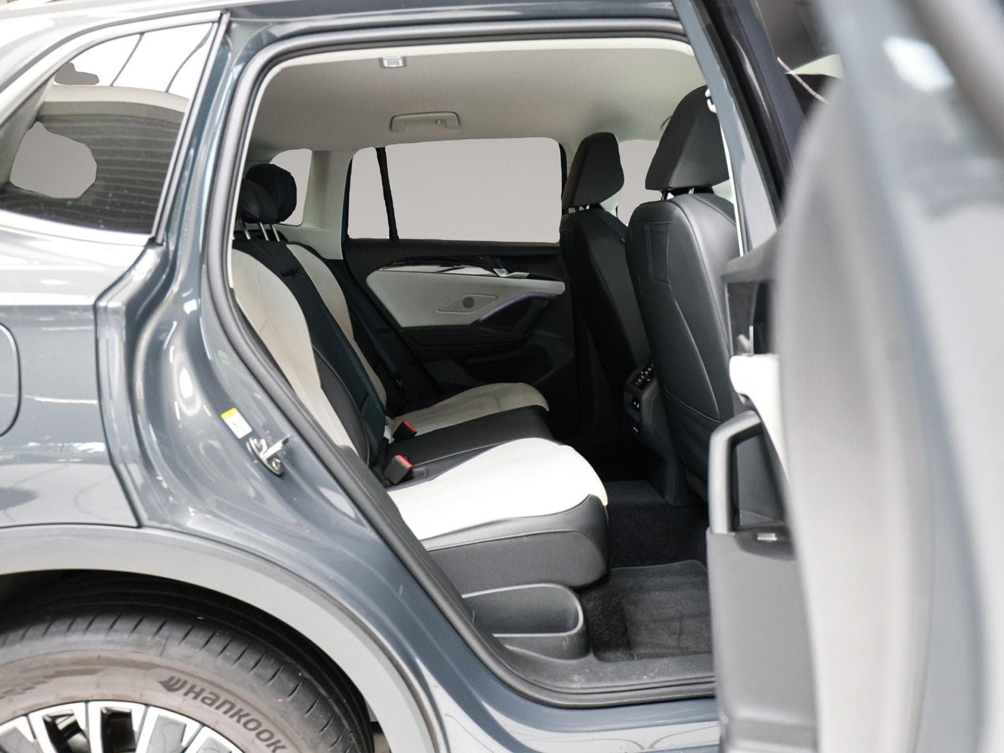 VW Tiguan (2025) - Photo 4