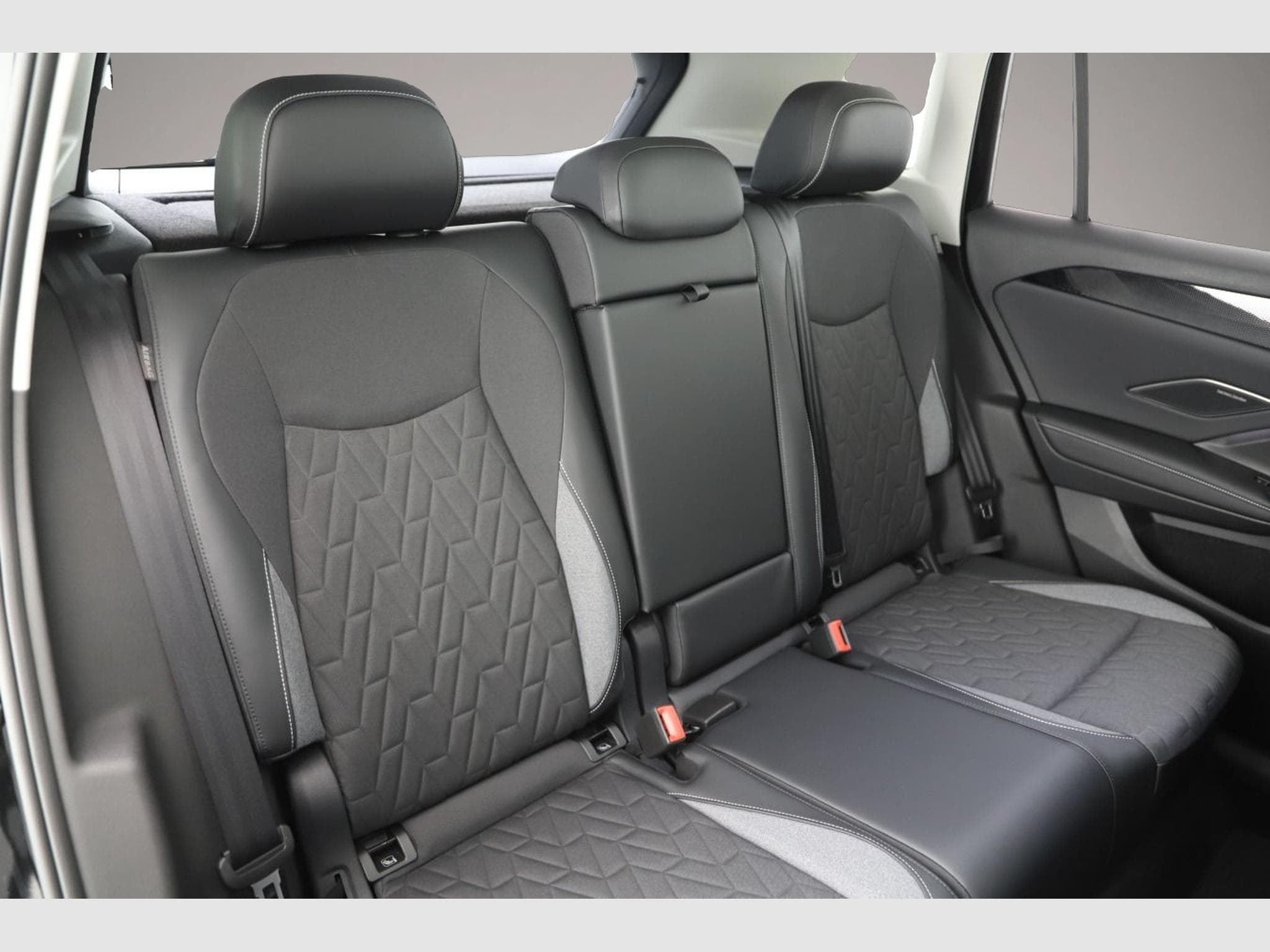 VW Tiguan (2025) - Photo 5