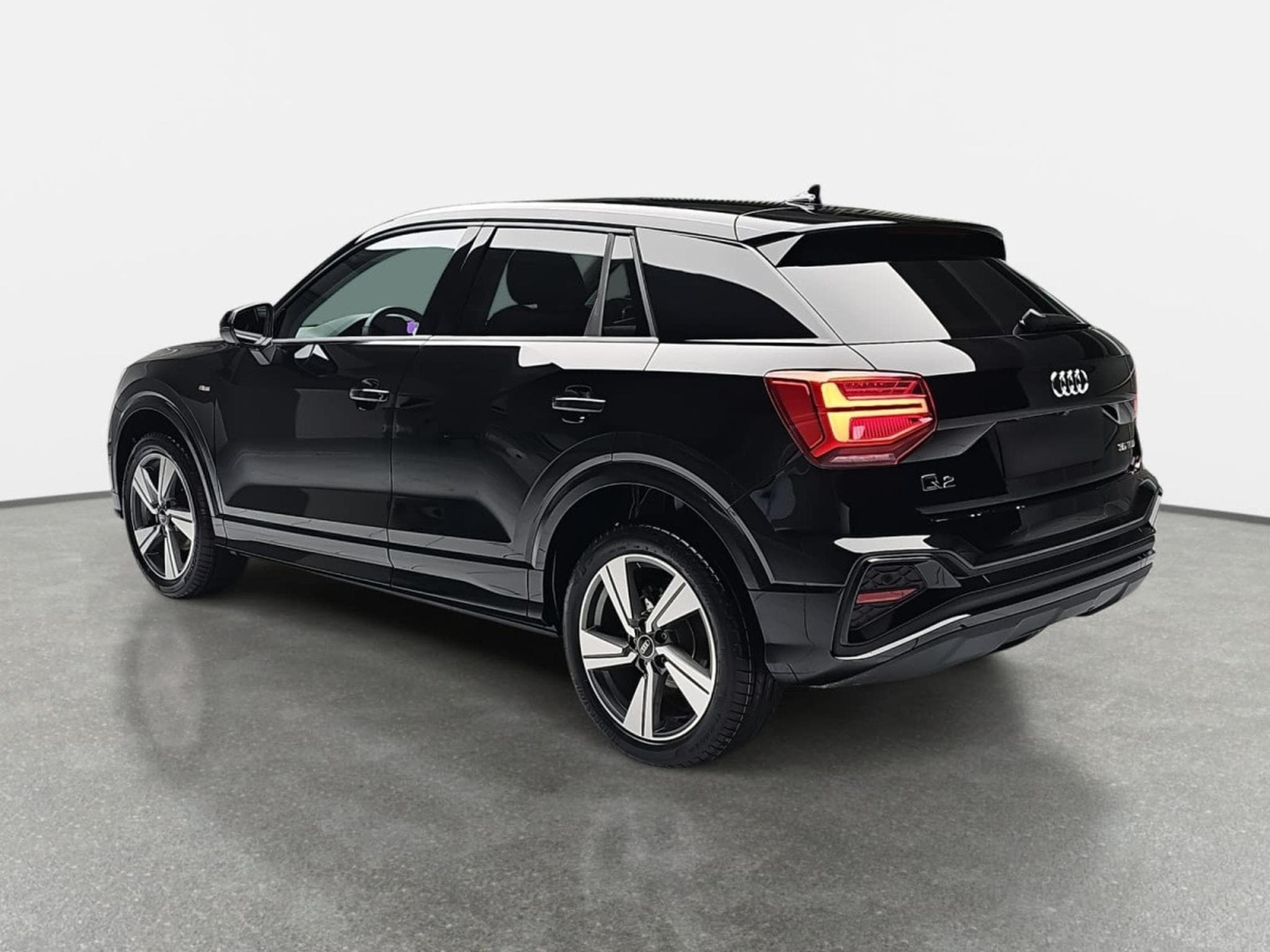 Audi Q2 35 TFSI S-Tronic 150  S-Line (2025) - Photo 4