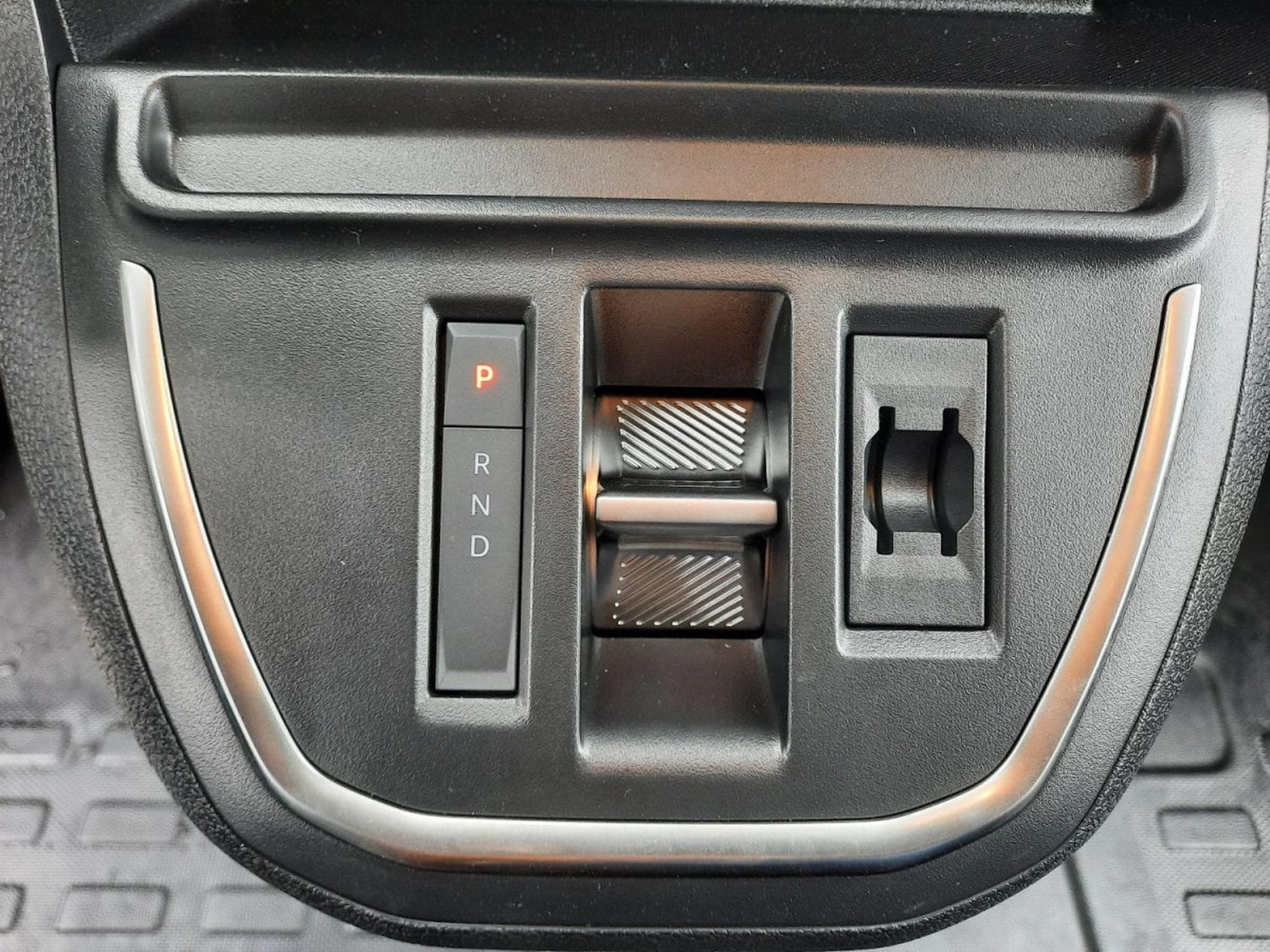 Peugeot Expert 2.0 BlueHDI 180 EAT8 Confort XL Doubel Cabine (2026) - Photo 25