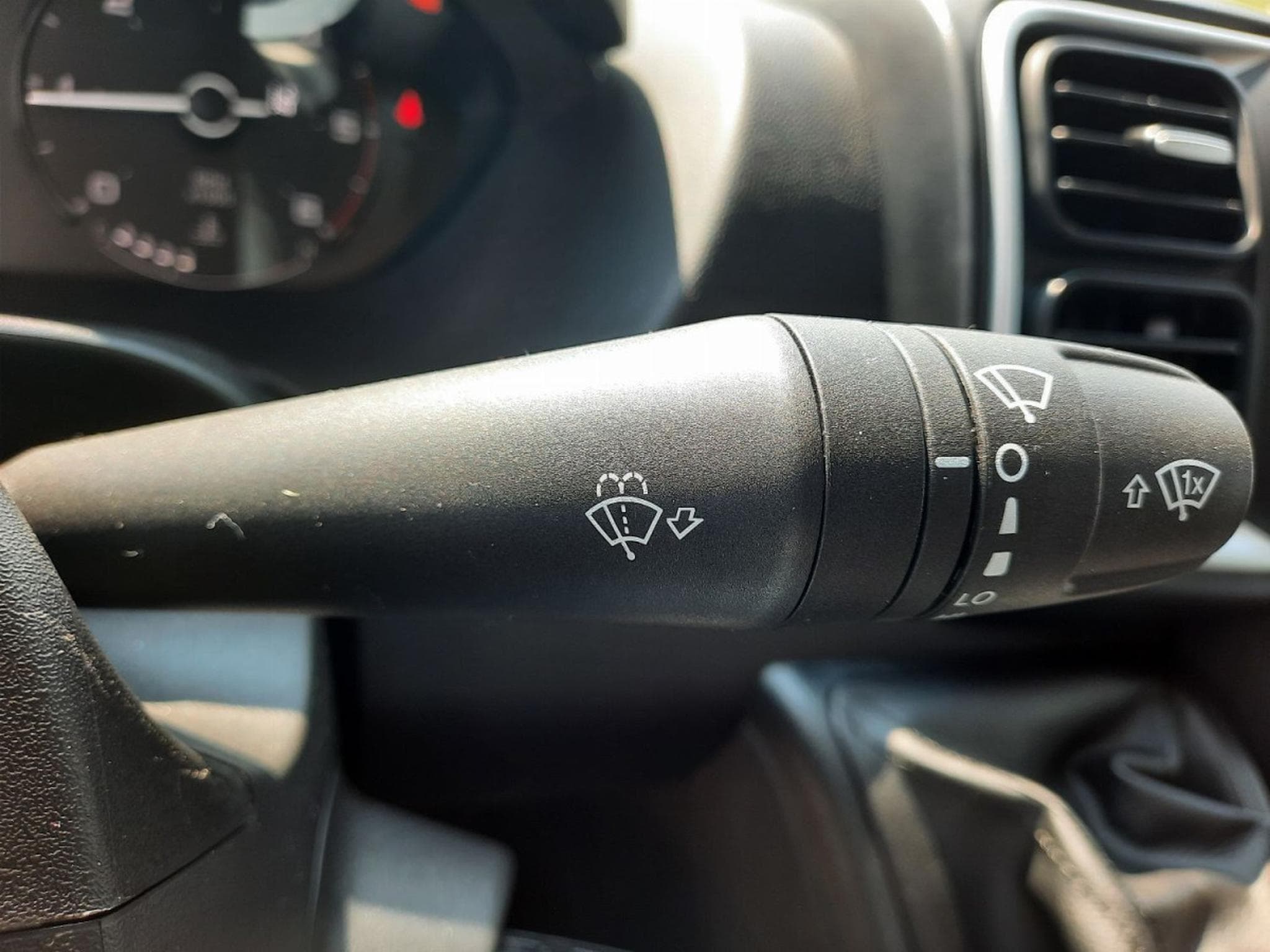 Peugeot Boxer 2.2 BlueHDI  140 L2H2 333 (2026) - Photo 22