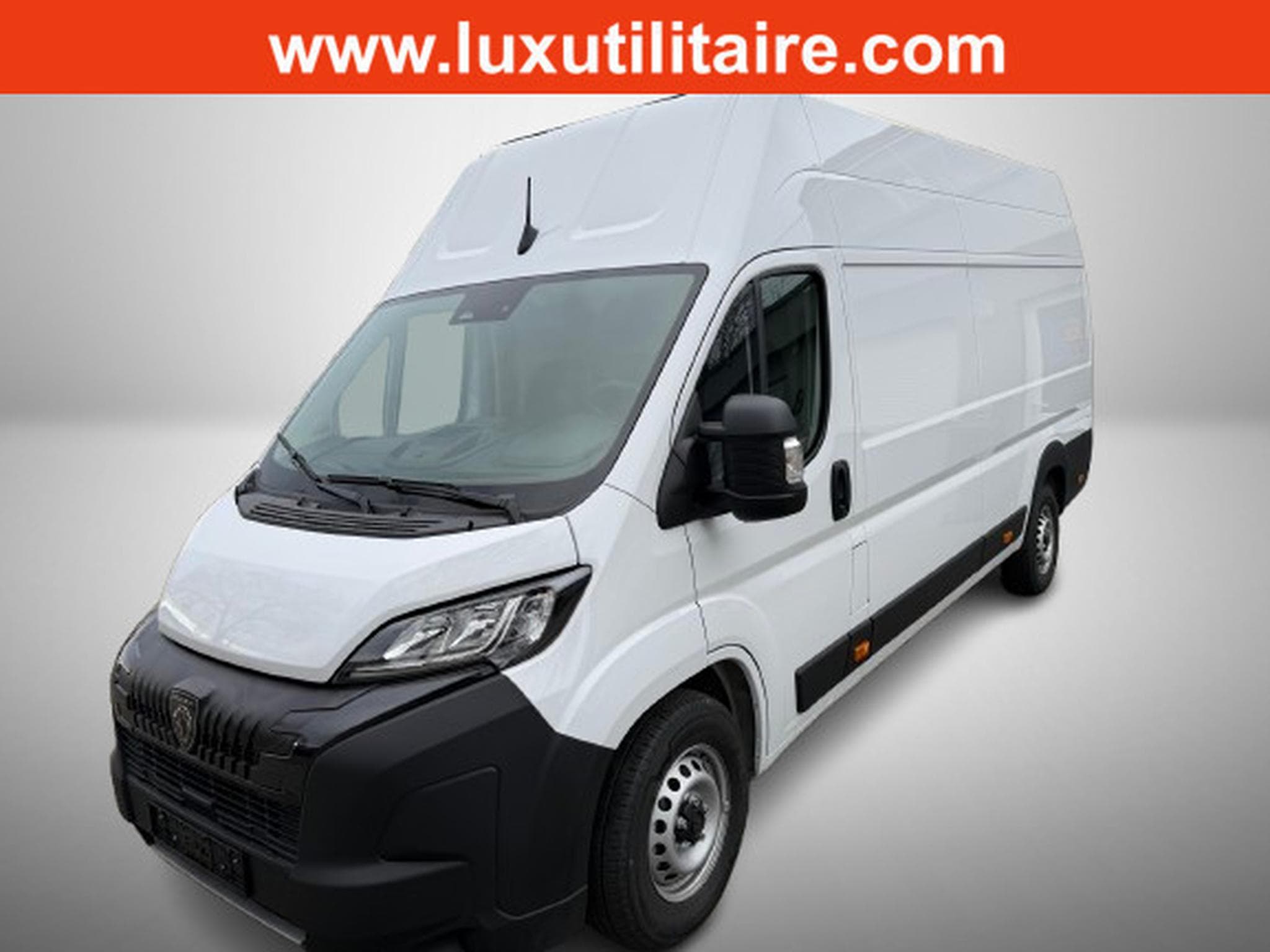 Peugeot Boxer 2.2 BlueHDI EAT8 190 L4H3 335 (2026) - Photo 1