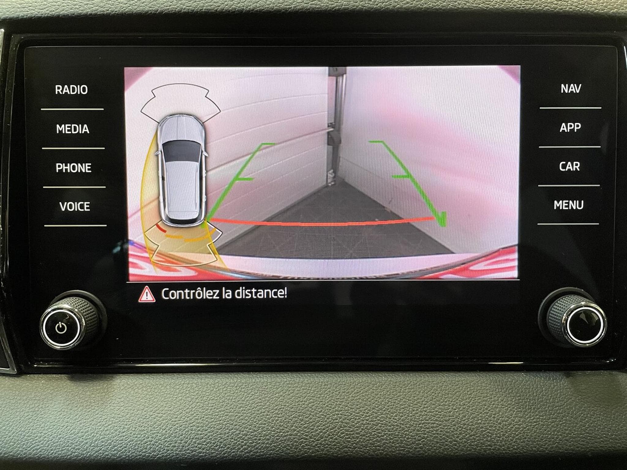 Skoda Karoq 2.0 TDI 115 DSG7 BUSINESS GPS CARPLAY (2023) - Photo 5