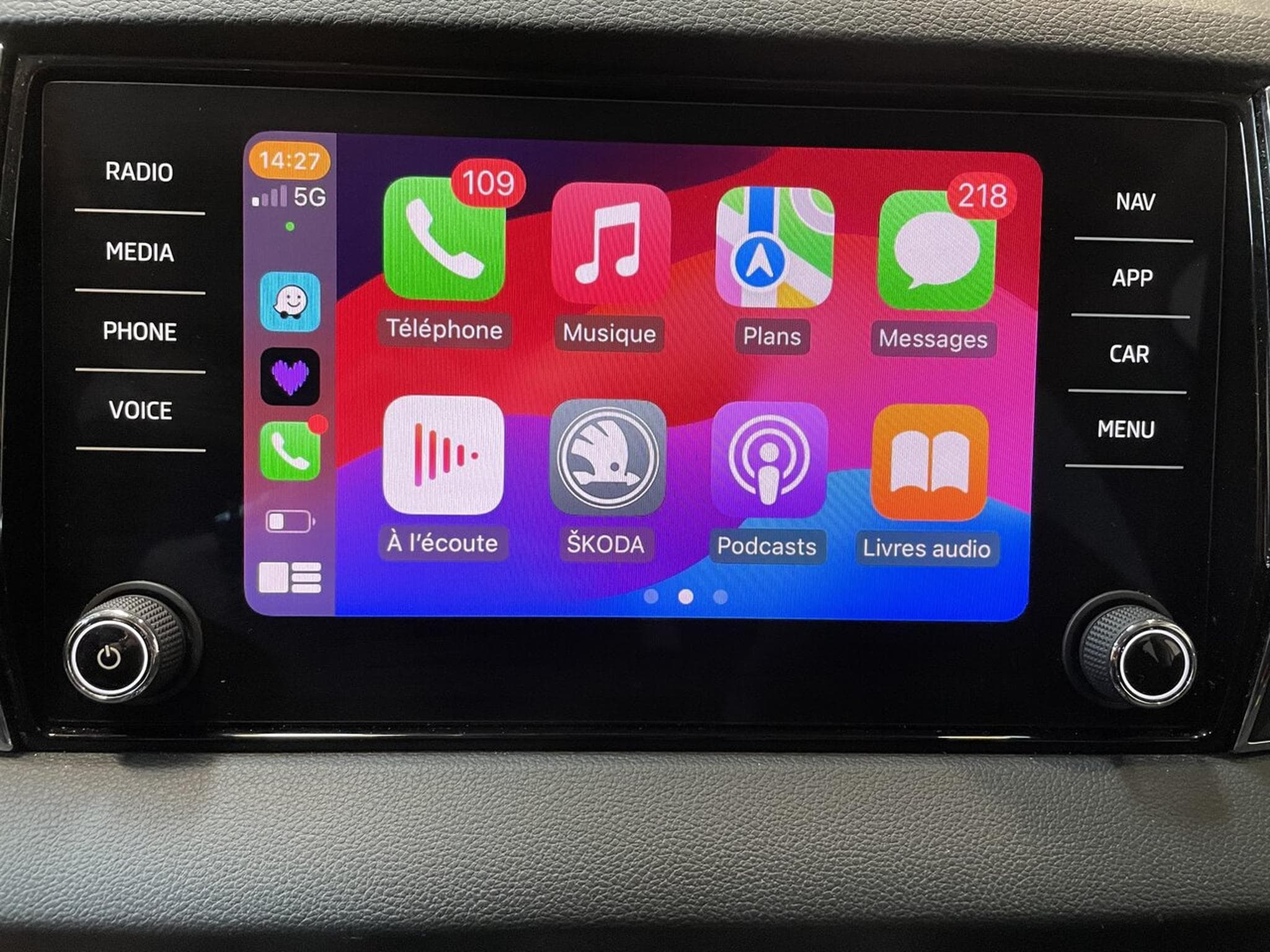 Skoda Karoq 2.0 TDI 115 DSG7 BUSINESS GPS CARPLAY (2023) - Photo 6