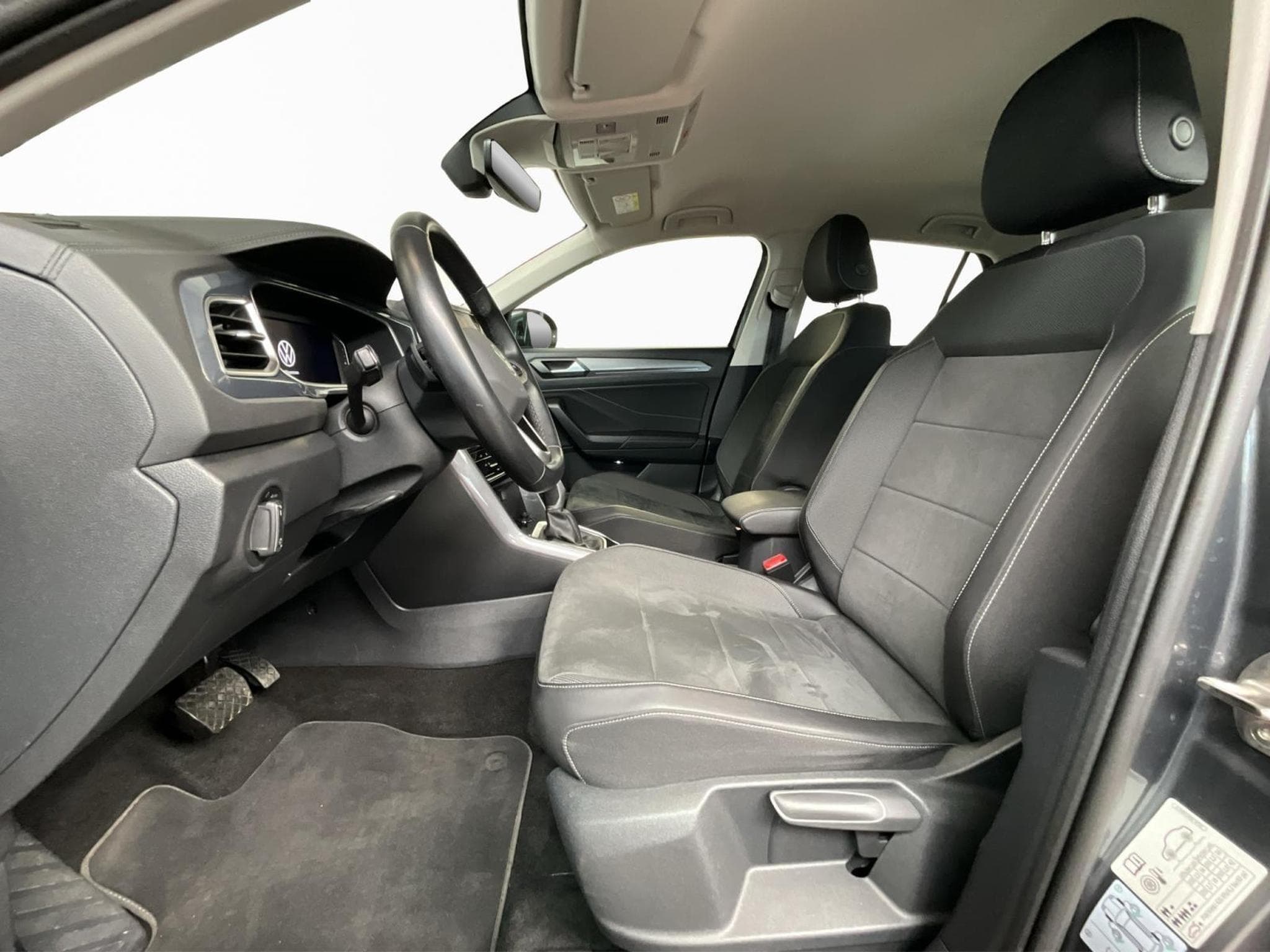 VW T-Roc Style+DSG+Matrix-LED+IQ-Drive+AHK (2022) - Photo 9