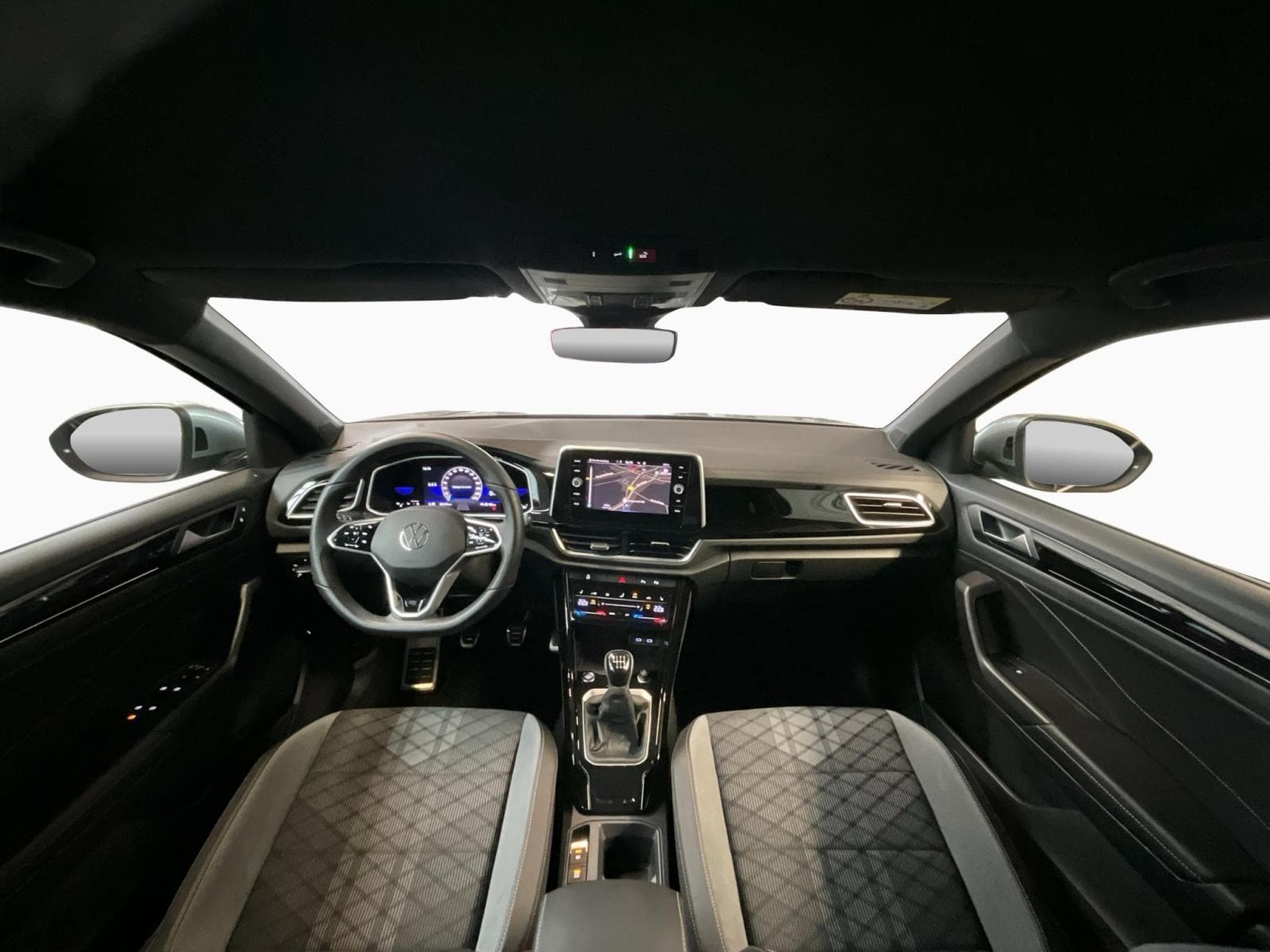 VW T-Roc R-Line+DSG+P.Travel+IQ-Drive+LED+AHK (2022) - Photo 2
