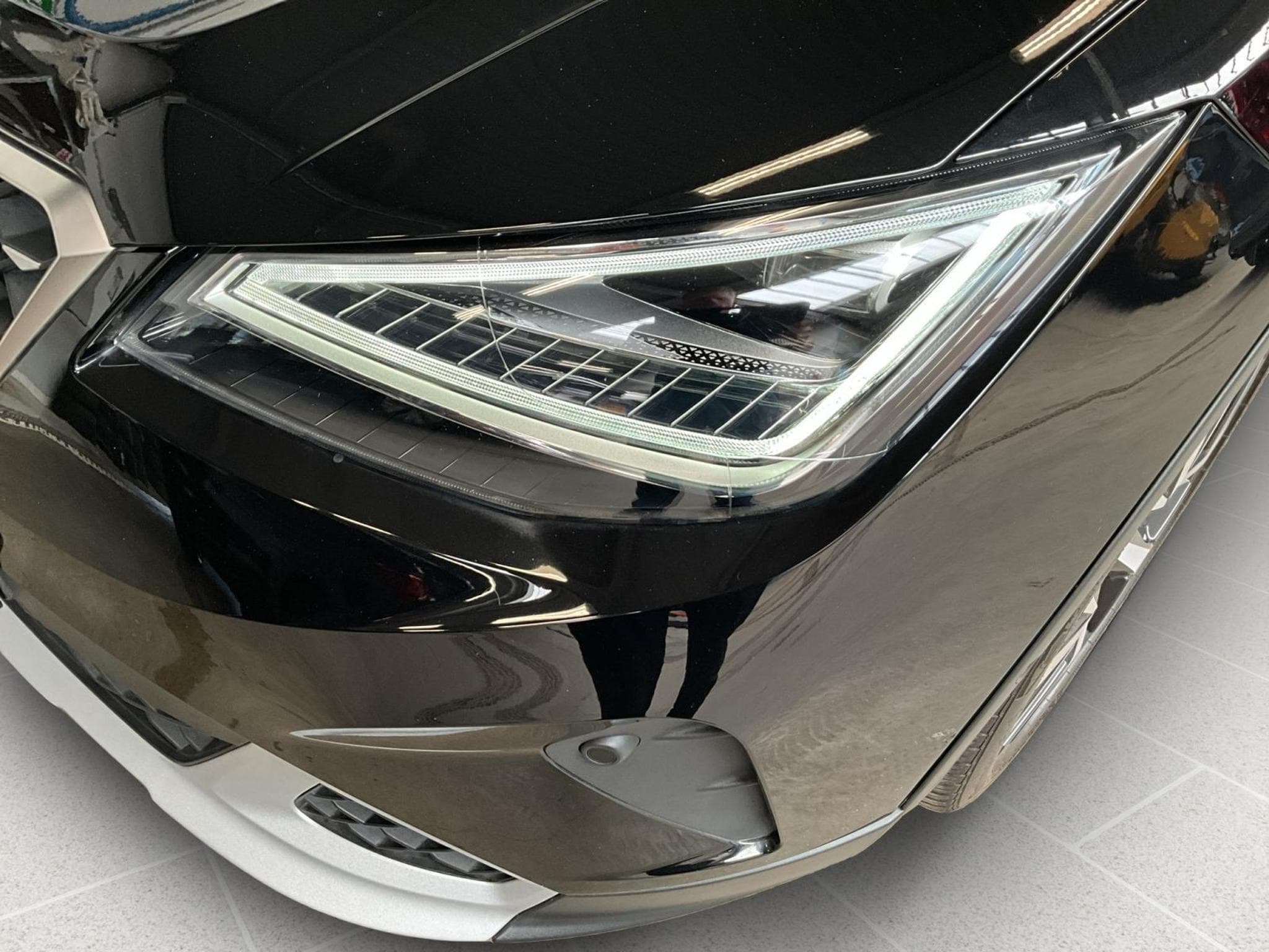 Seat Arona Xperience+DSG+FullLED+P.Safe-Drive.M+Navi+P.Vision+ (2022) - Photo 17