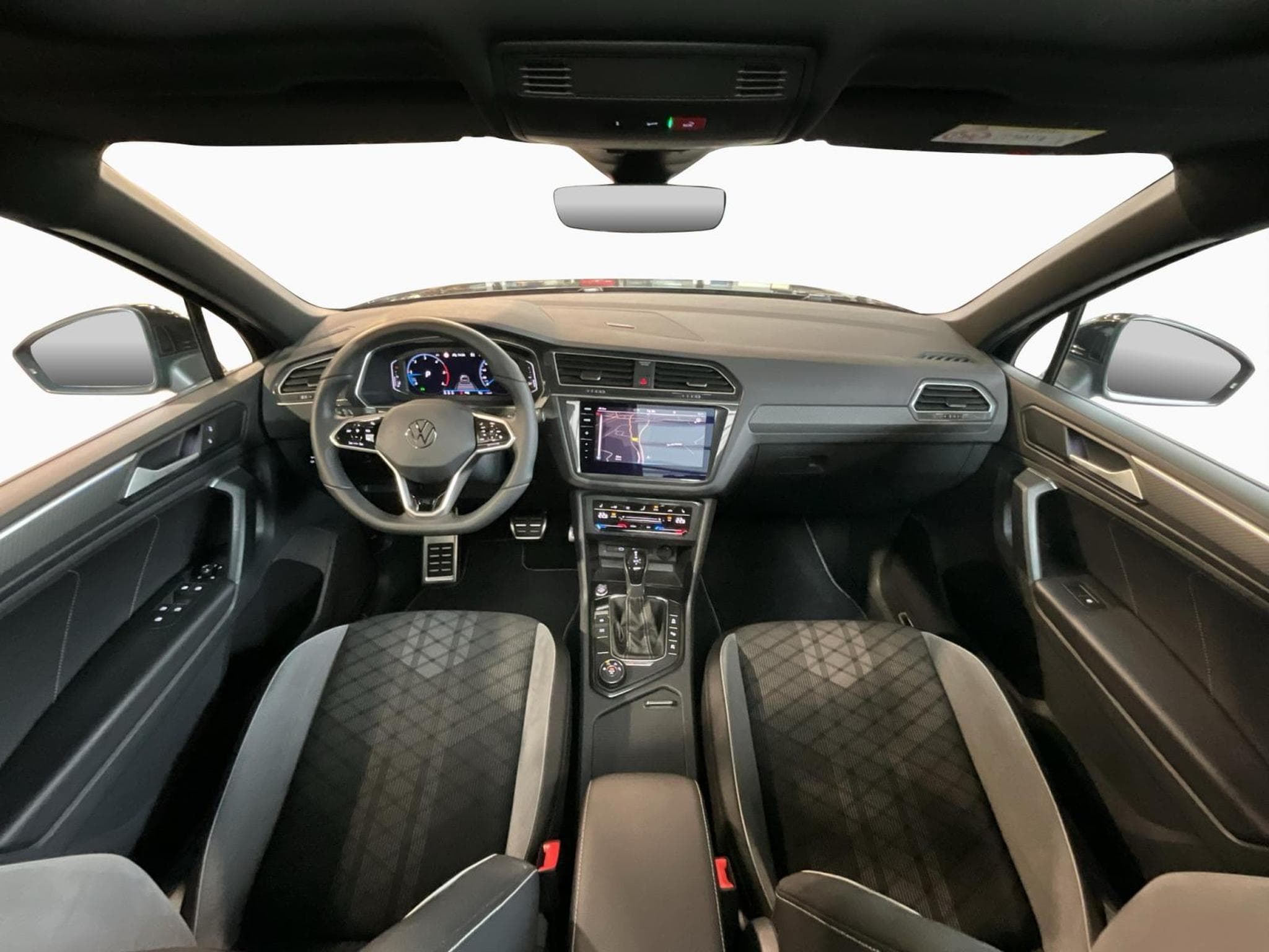 VW Tiguan R-Line+DSG+4M+Black-Style+Pano+AHK (2022) - Photo 2
