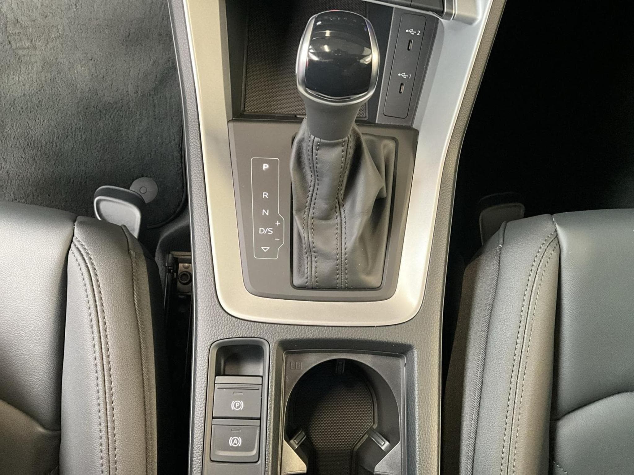 Audi Q3 Advanced+S-Tronic+35TDI+P.Business+P.Assistance (2025) - Photo 12