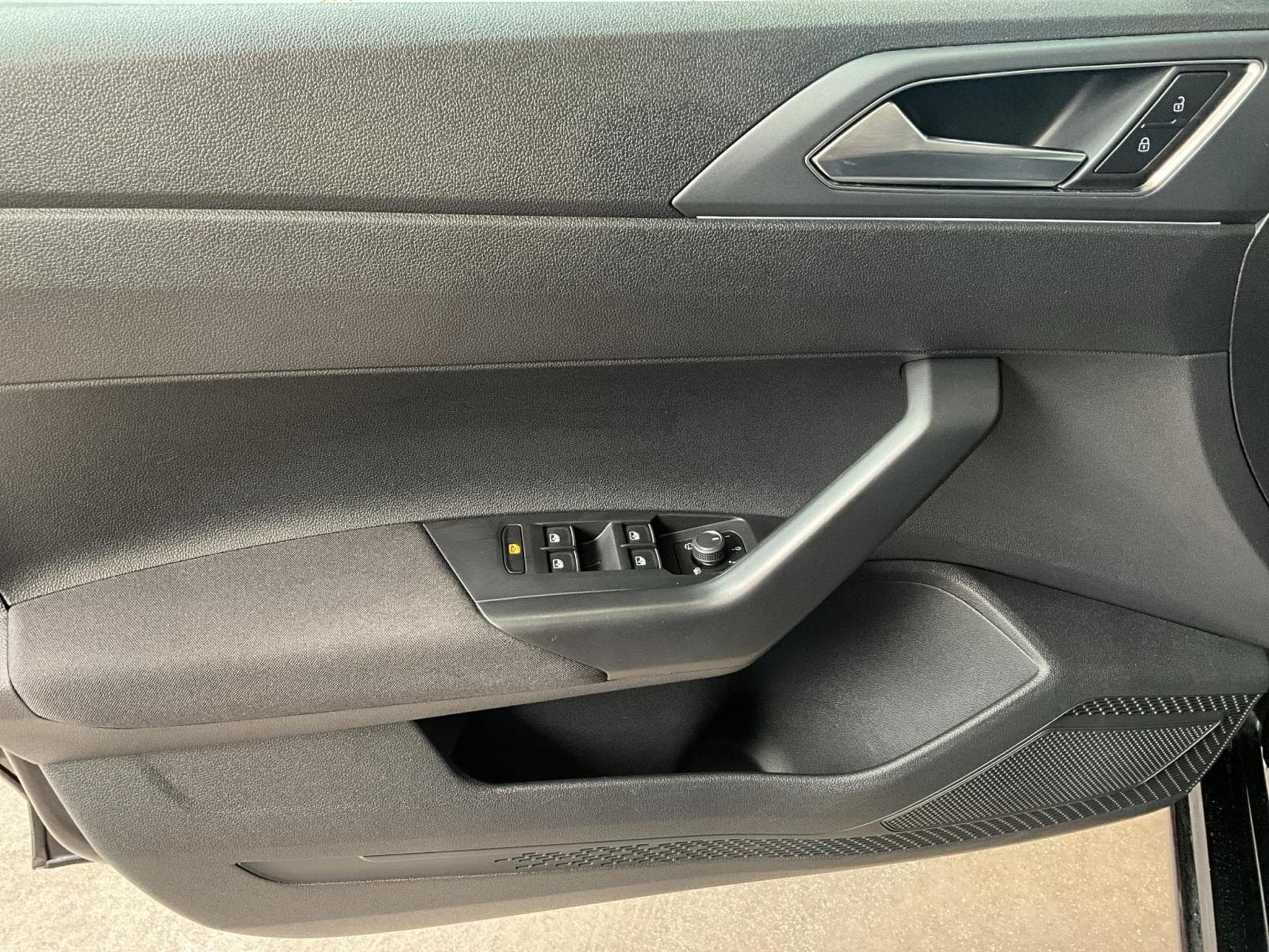 VW Taigo R-Line+DSG+P:Top+Keyless+IQ-Light (2024) - Photo 14
