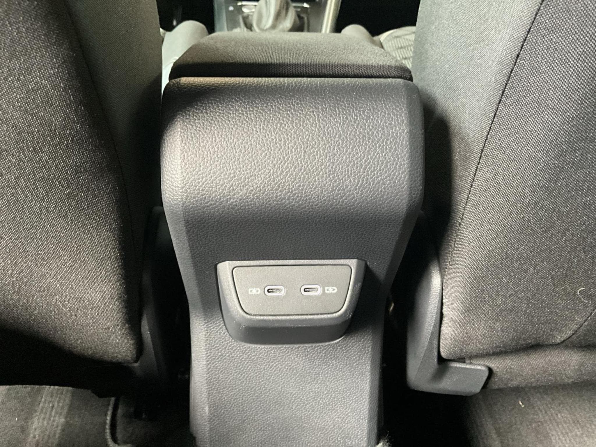 VW Taigo R-Line+DSG+P:Top+Keyless+IQ-Light (2024) - Photo 19