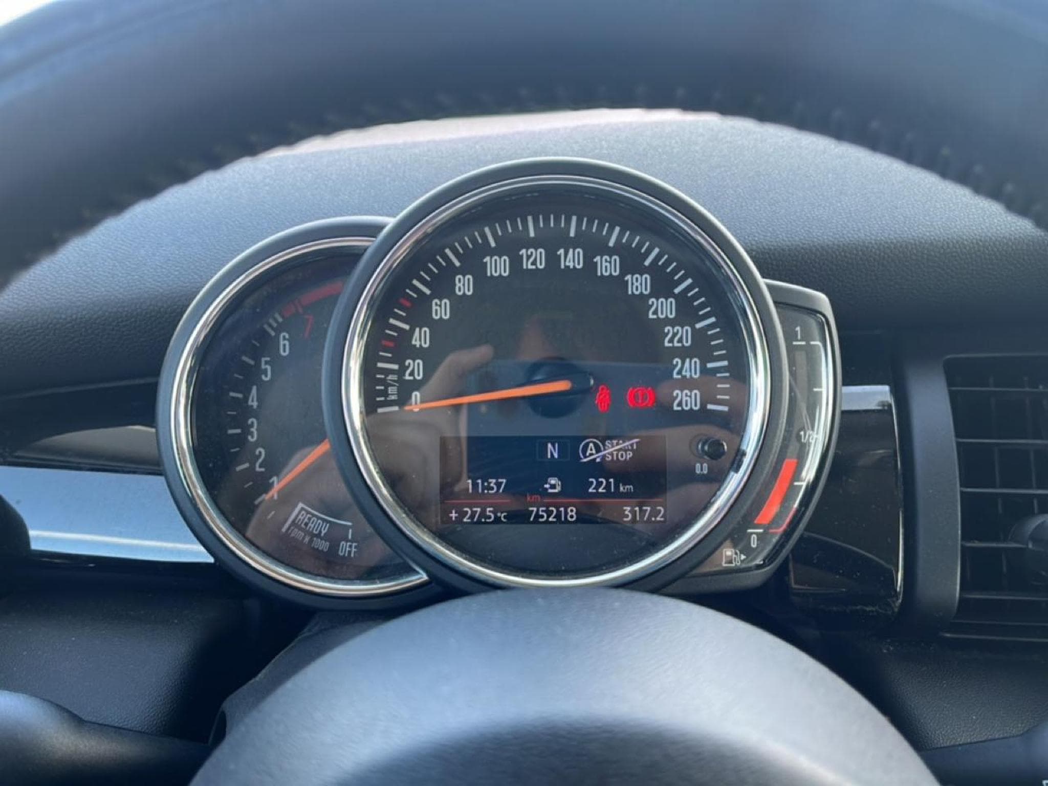 Mini Cooper COOPER 136 (2019) - Photo 16