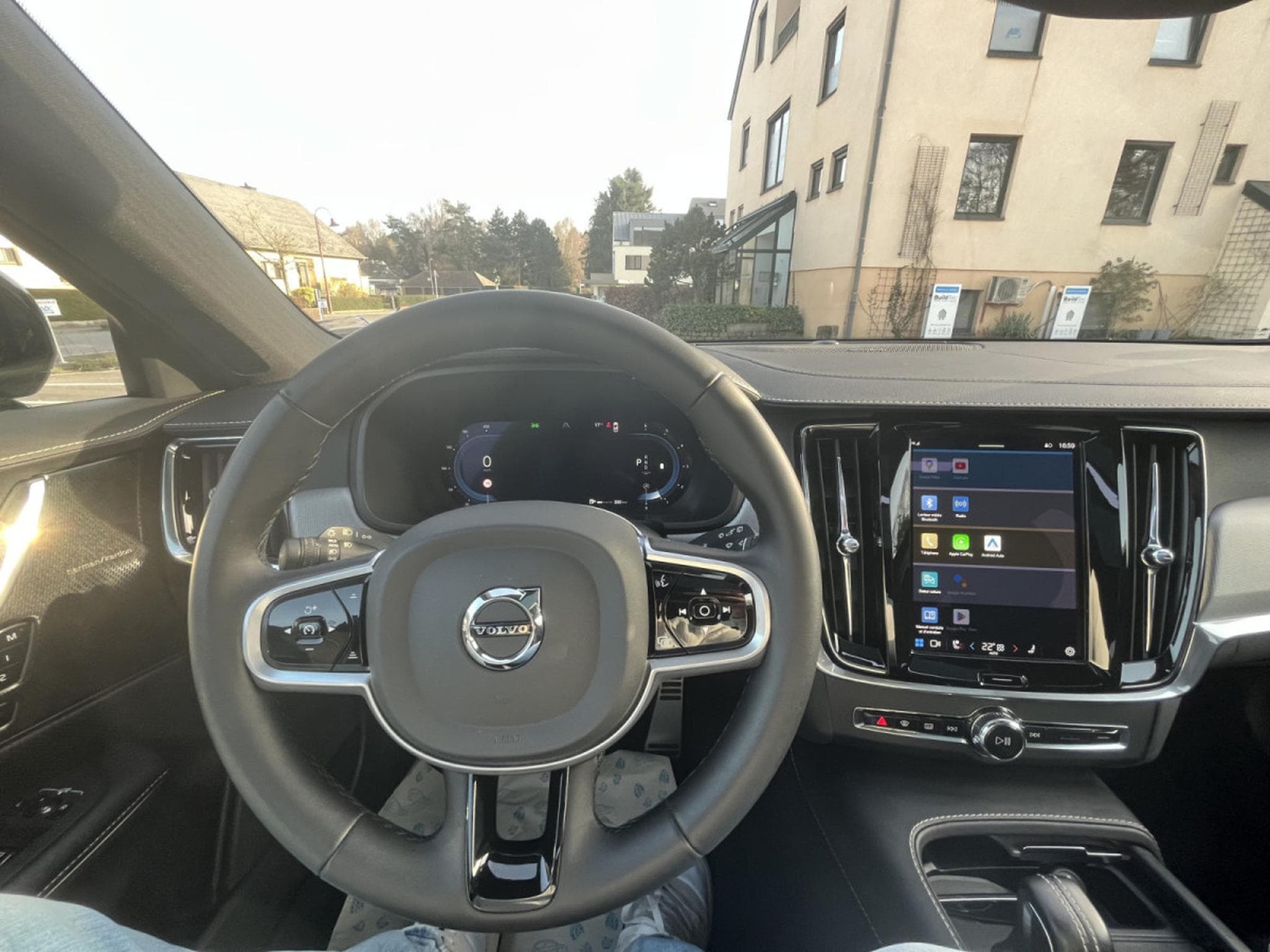 Volvo V90 B4 D 4x4 Geartronic R-Design Pano (2021) - Photo 14