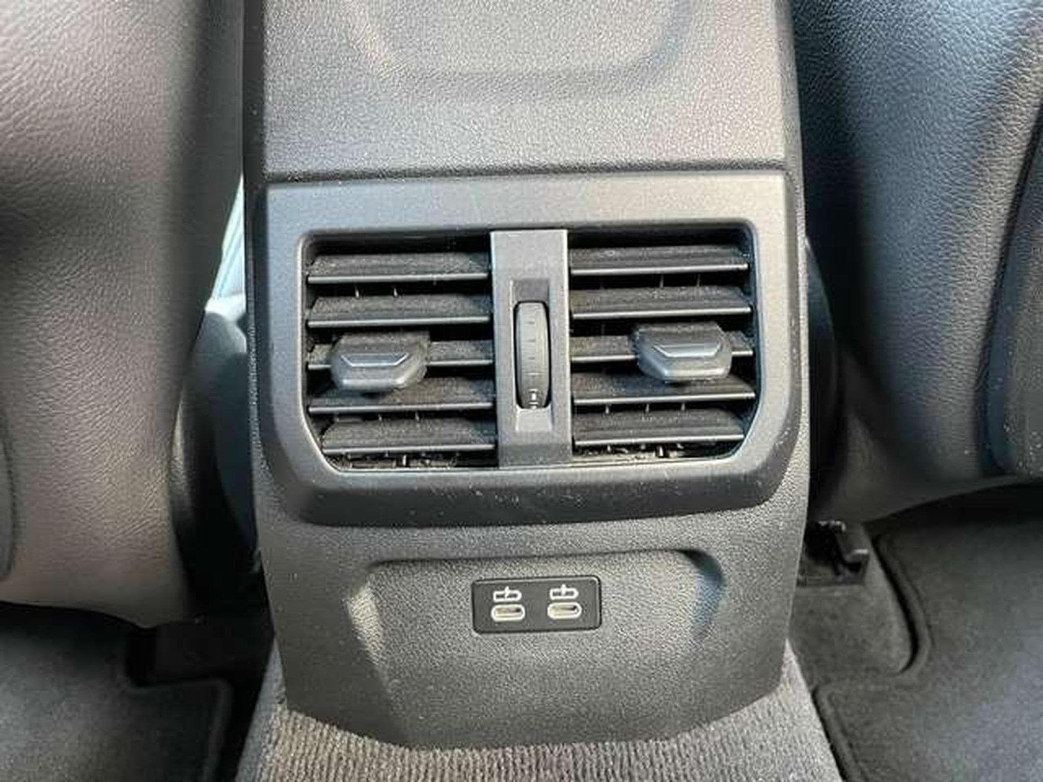 BMW 118 118i Aut. Pack M - GARANTIE JUSQU'A 36 MOIS (2021) - Photo 28