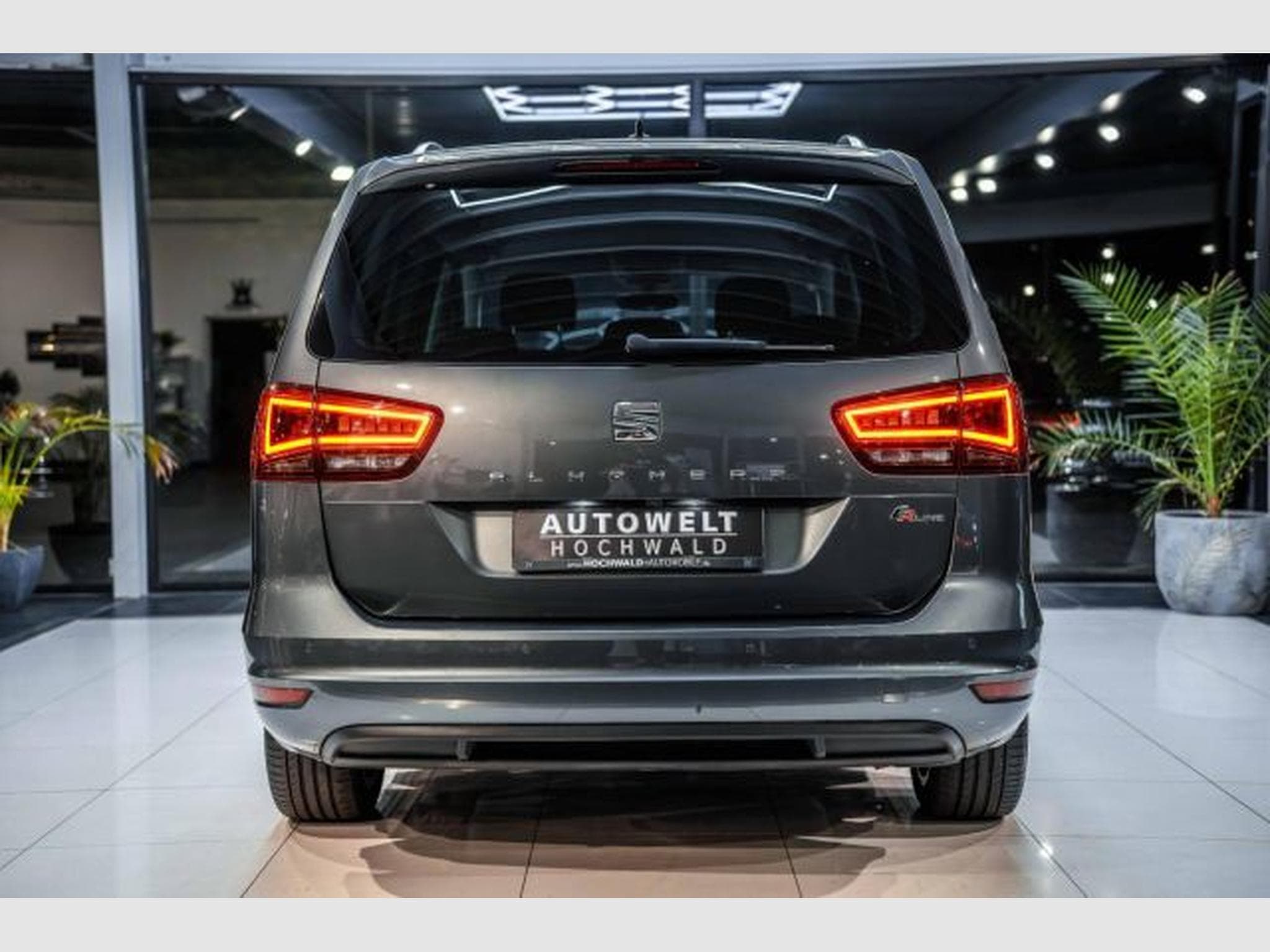 Seat Alhambra Alhambra 2.0 TDI DSG FR-Line NAVI LED AHK 7-Sitz (2020) - Photo 12