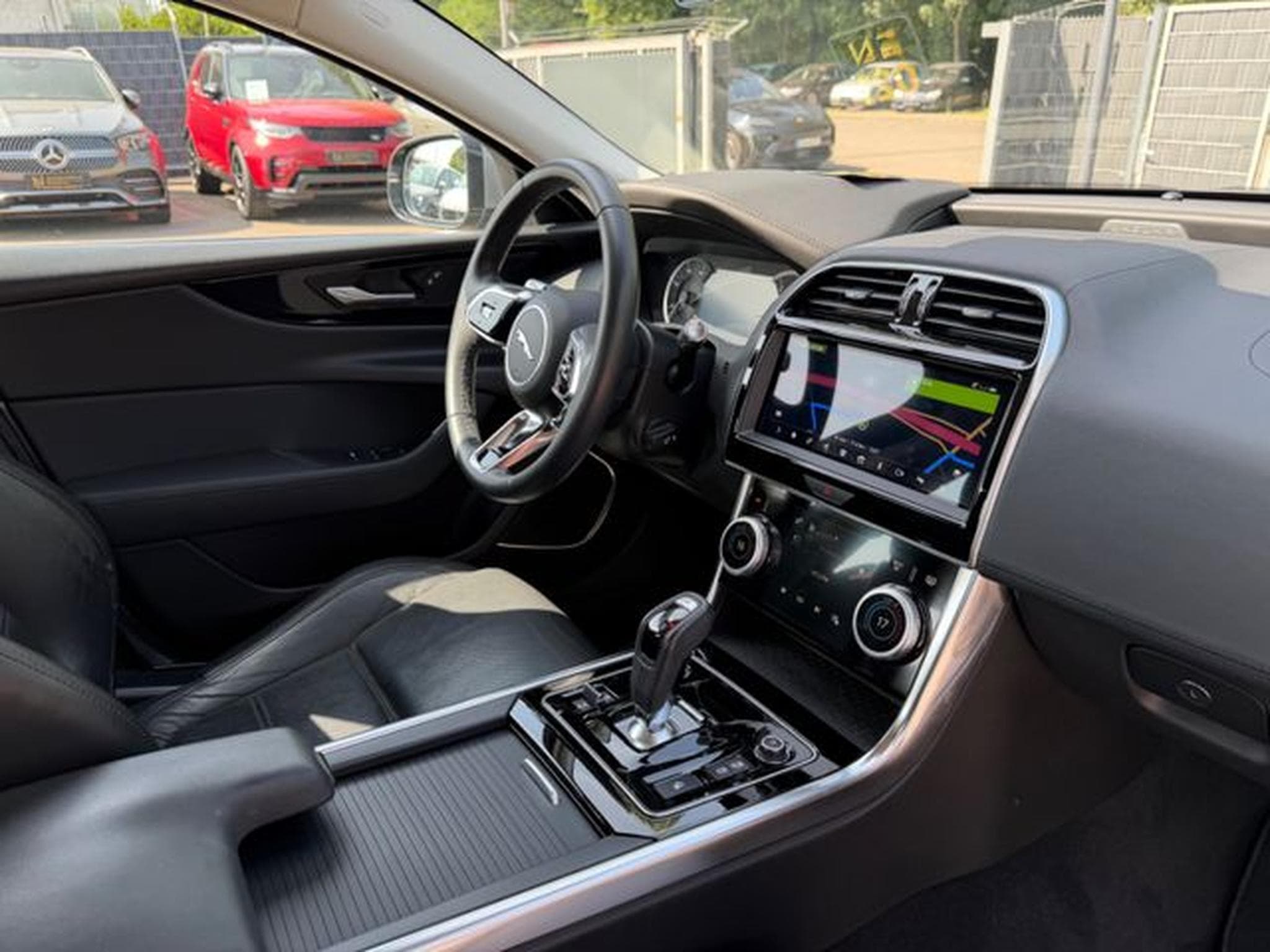 Jaguar XE XE S  AWD *AUT*LEDER*SHZ*NAVI*LED*KAM* (2019) - Photo 15
