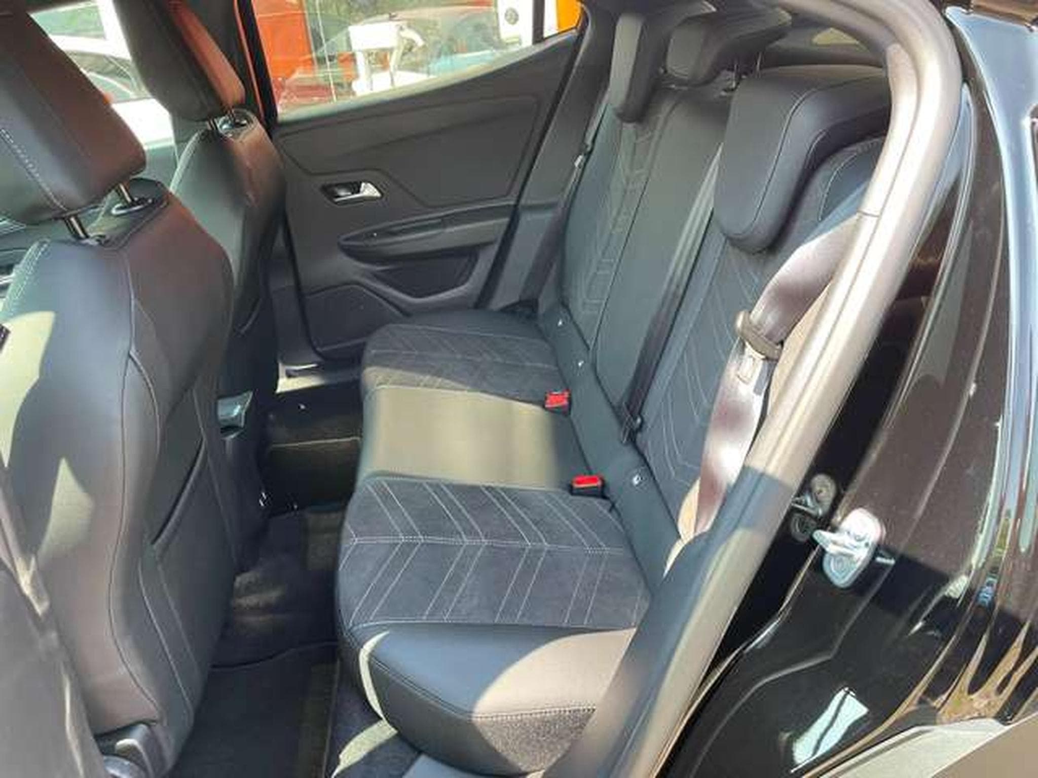 Opel Mokka Mokka-e Ultimate - GARANTIE JUSQU'A 36 MOIS (2025) - Photo 26