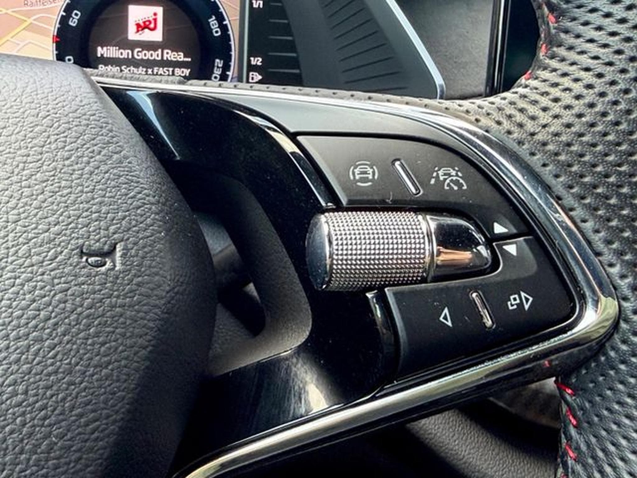 Skoda Octavia Octavia Combi RS 2.0 TSI /LED/ACC/360°CAM/AHK/ (2023) - Photo 20