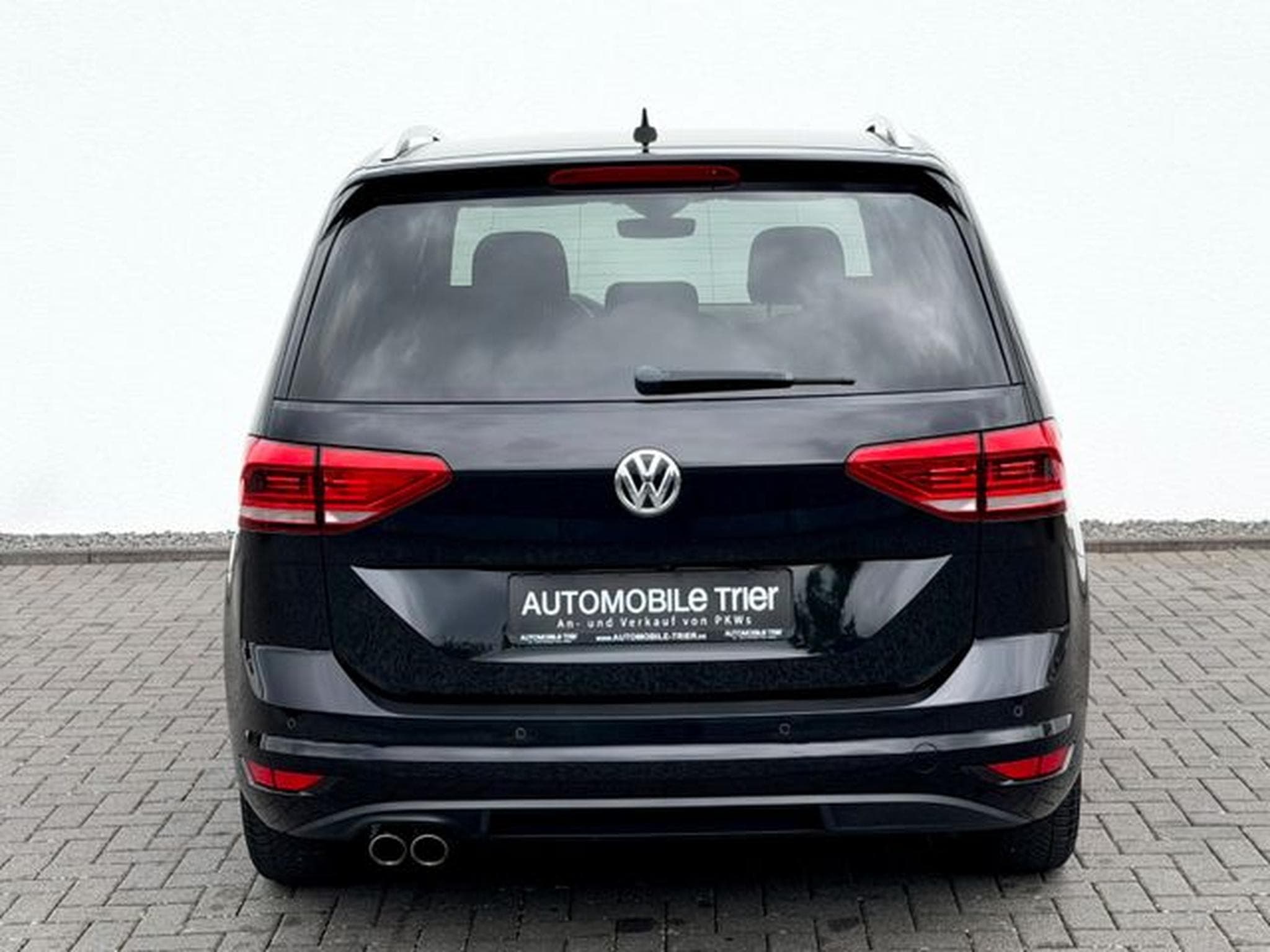 VW Touran Touran Highline 1.8 TSI DSG /NAVI/LED/ACC/CAM/ (2015) - Photo 6