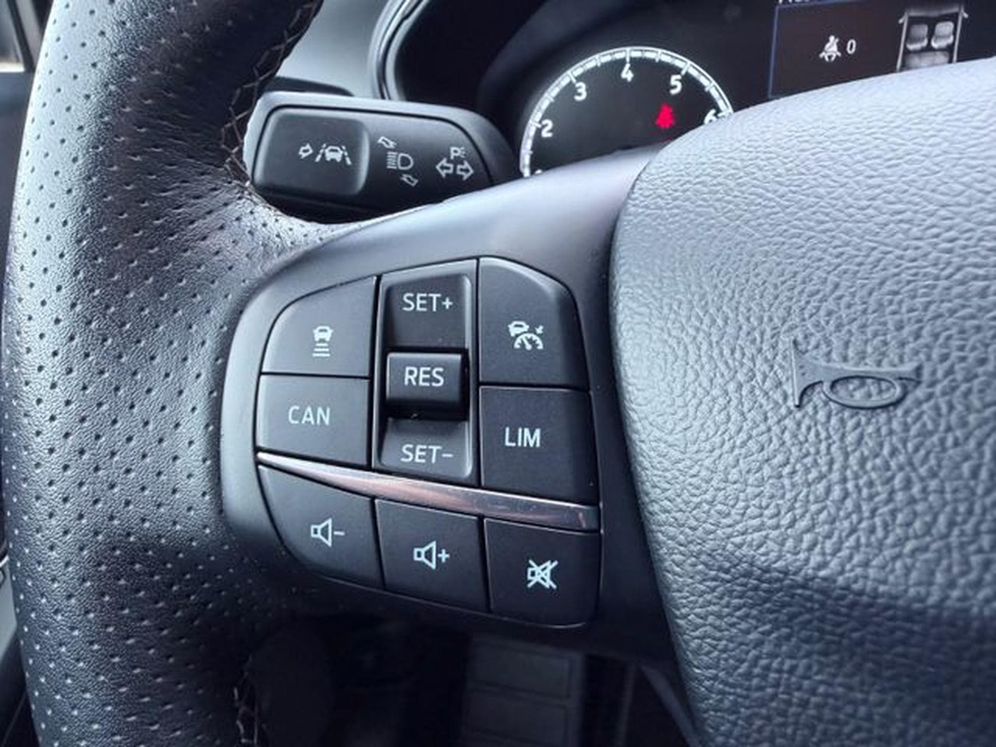 Ford Focus Focus Lim. ST /PERFORMANCE/LED/ACC/CAM/1.HAND/ (2020) - Photo 15