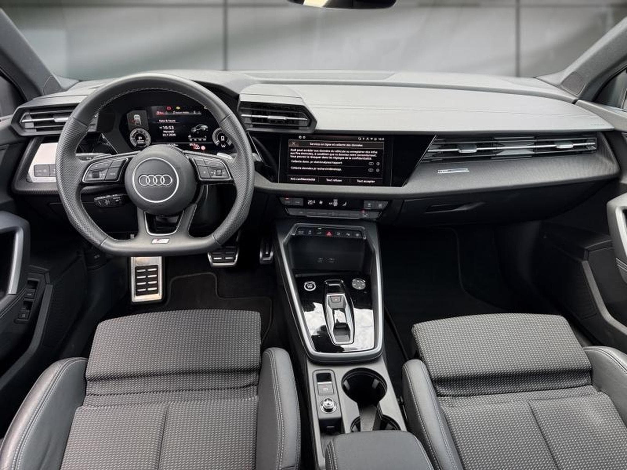 Audi A3 -32% 40 TFSI e 204ch S line S tronic 6 (2025) - Photo 10