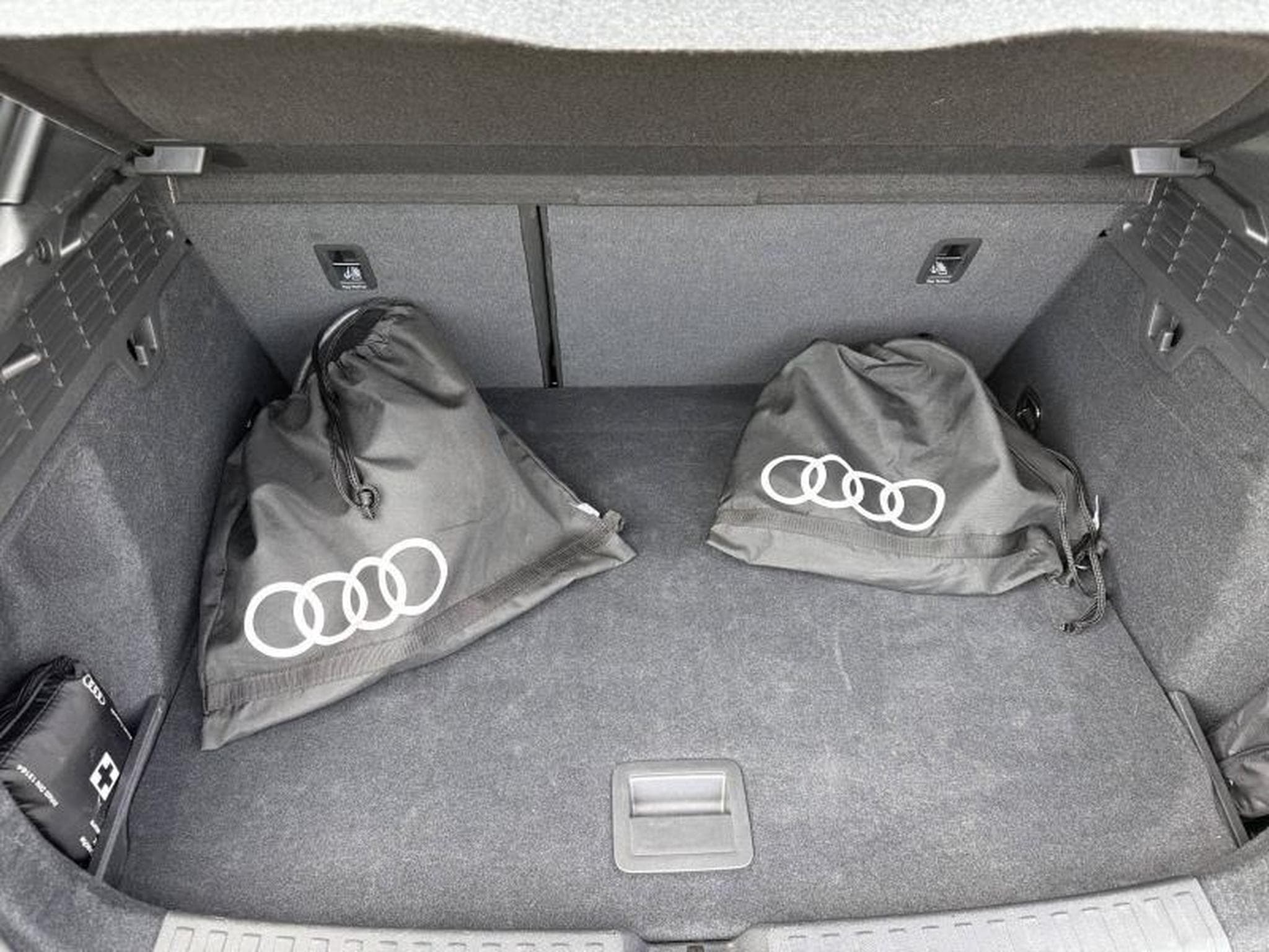 Audi A3 -32% 40 TFSI e 204ch S line S tronic 6 (2025) - Photo 15