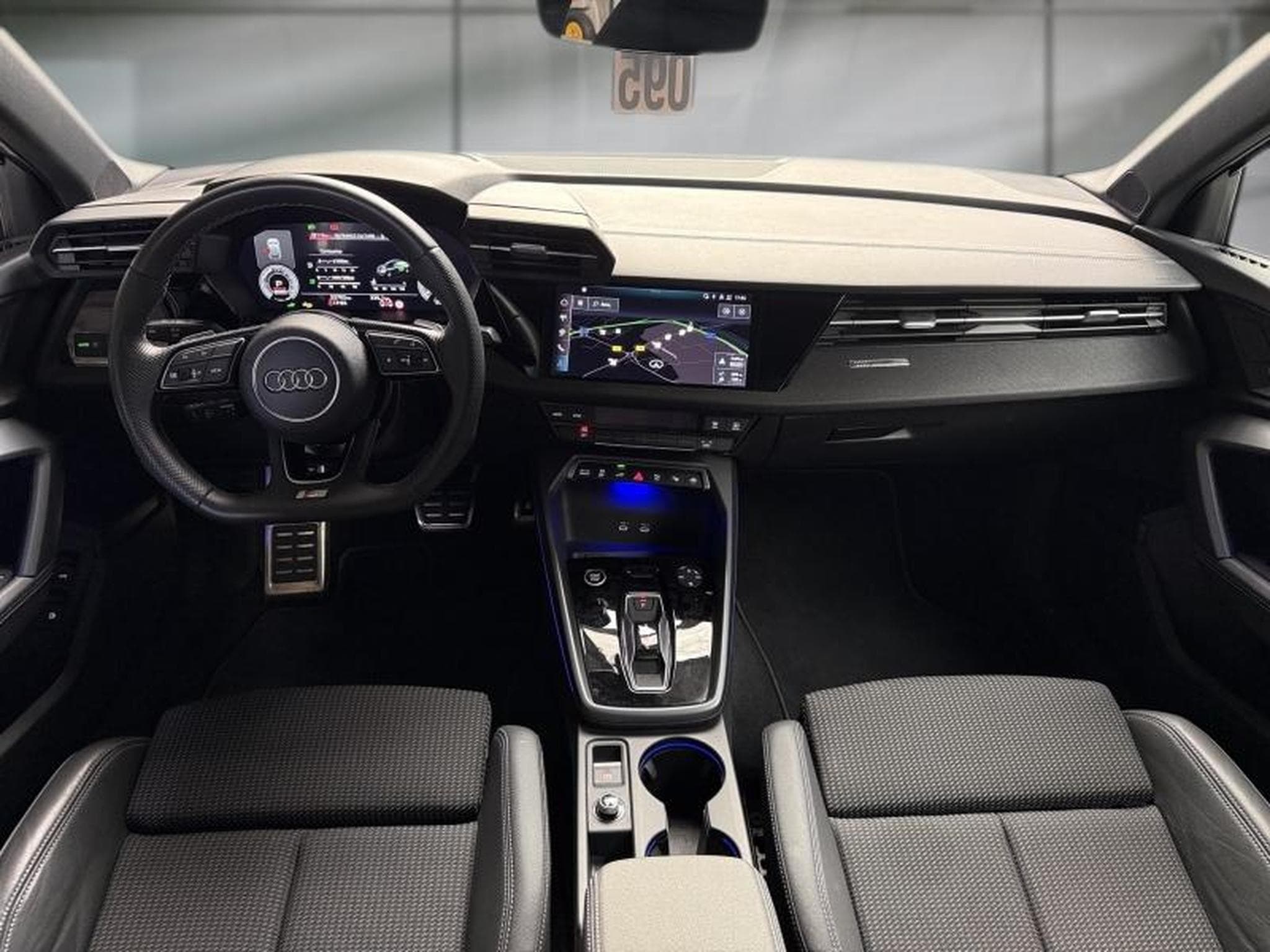 Audi A3 -37% 40 TFSI e 204ch PHEV S line S tronic 6 (2025) - Photo 10