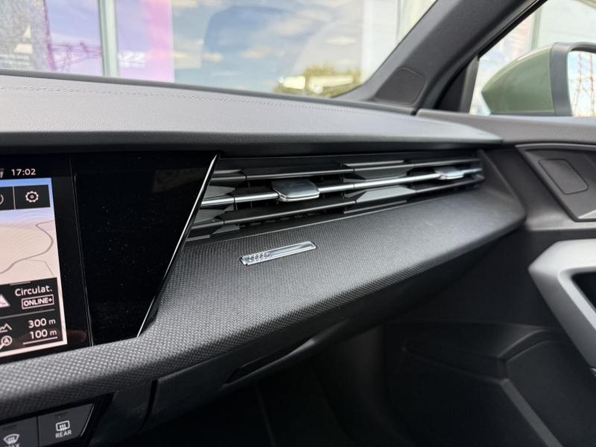 Audi A3 -37% 40 TFSI e 204ch PHEV S line S tronic 6 (2025) - Photo 14