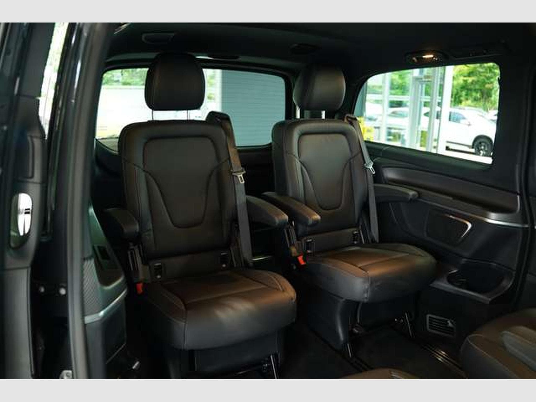 Mercedes V d AMG Line 4M EDITION lang 1.H *LUFT *AHK (2022) - Photo 24