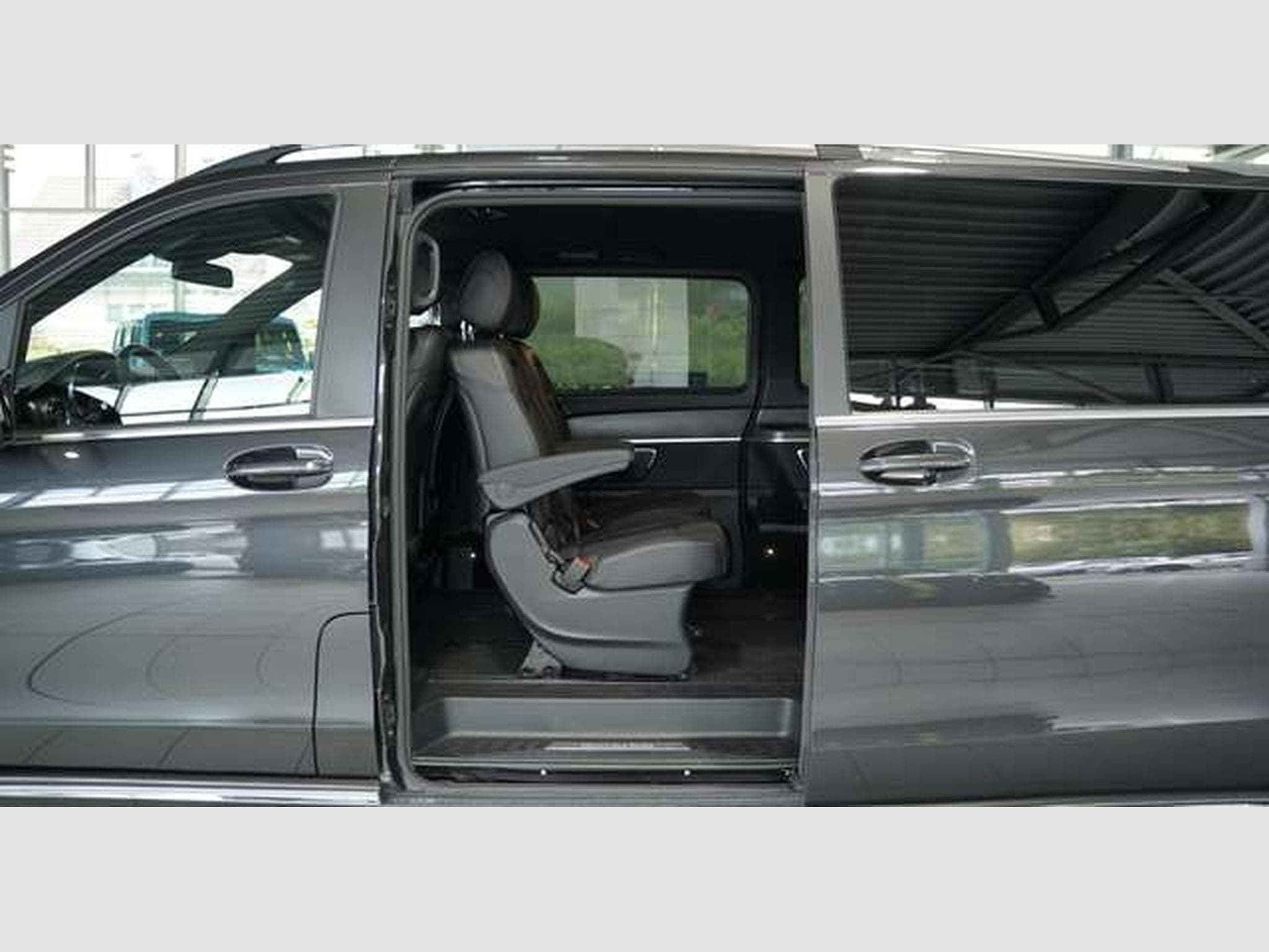 Mercedes V d AMG Line 4M EDITION lang 1.H *LUFT *AHK (2022) - Photo 25