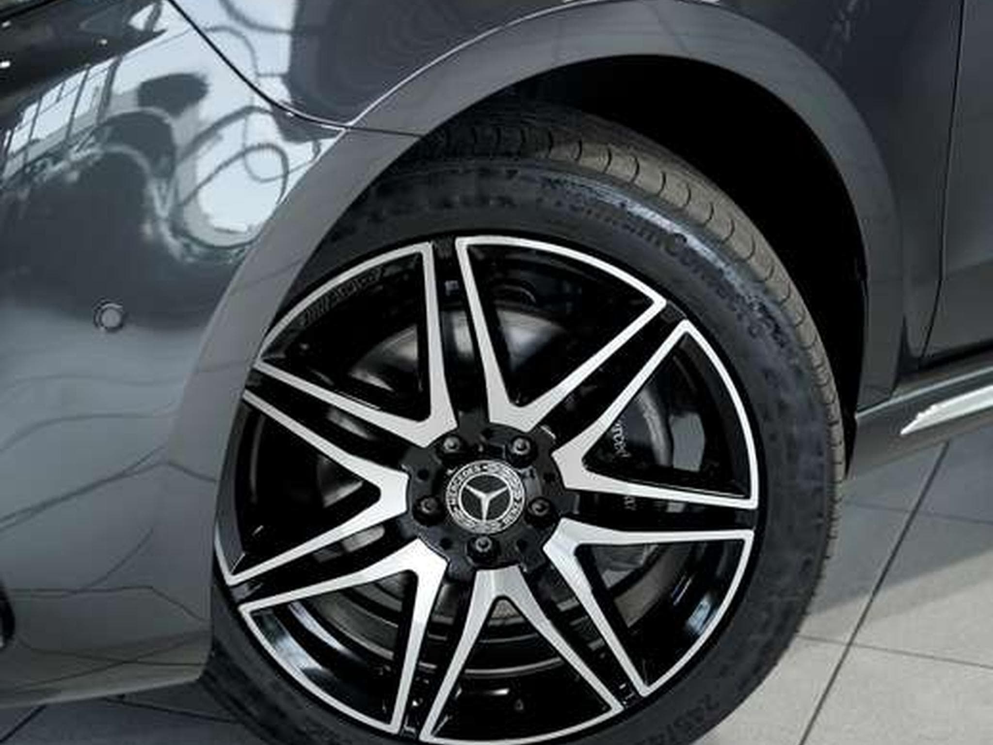 Mercedes V d AMG Line 4M EDITION lang 1.H *LUFT *AHK (2022) - Photo 3