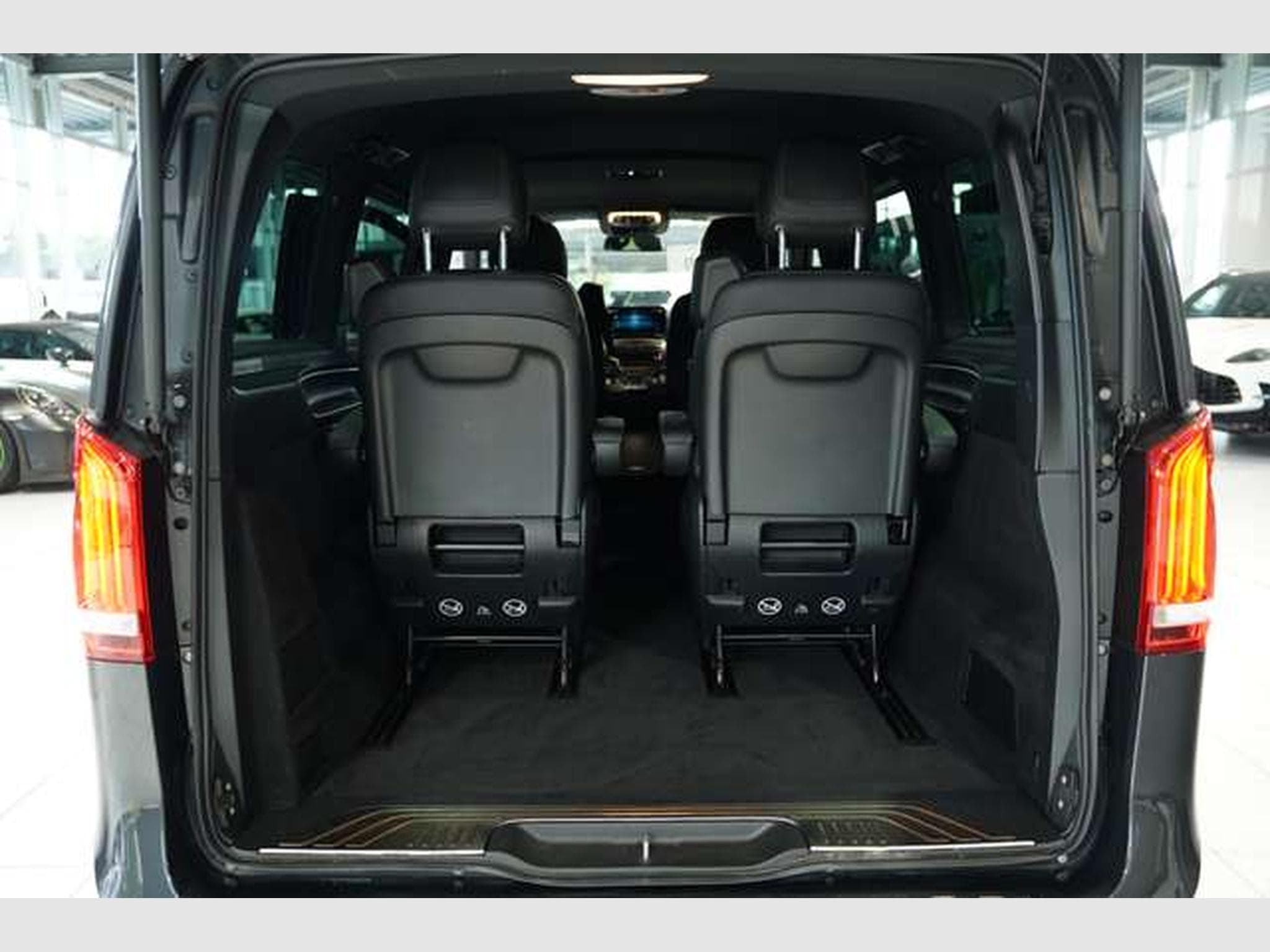 Mercedes V d AMG Line 4M EDITION lang 1.H *LUFT *AHK (2022) - Photo 48