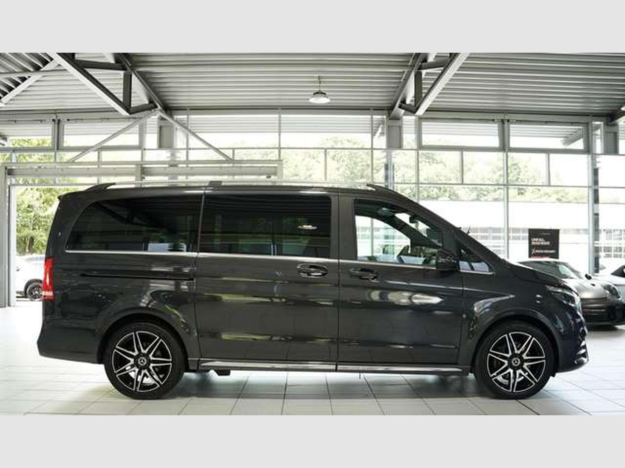 Mercedes V d AMG Line 4M EDITION lang 1.H *LUFT *AHK (2022) - Photo 7